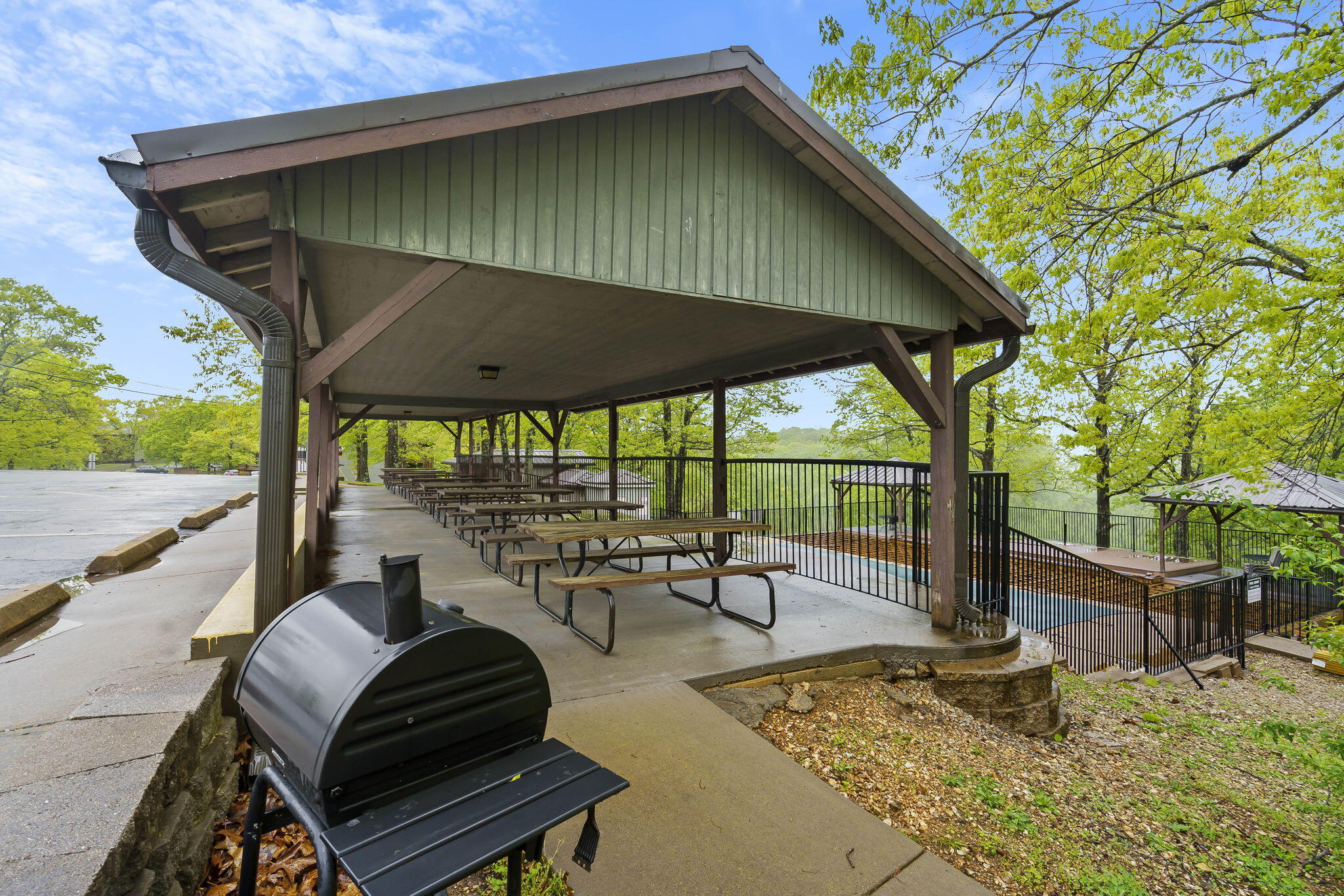 527 Notch Lane Property Photo 47