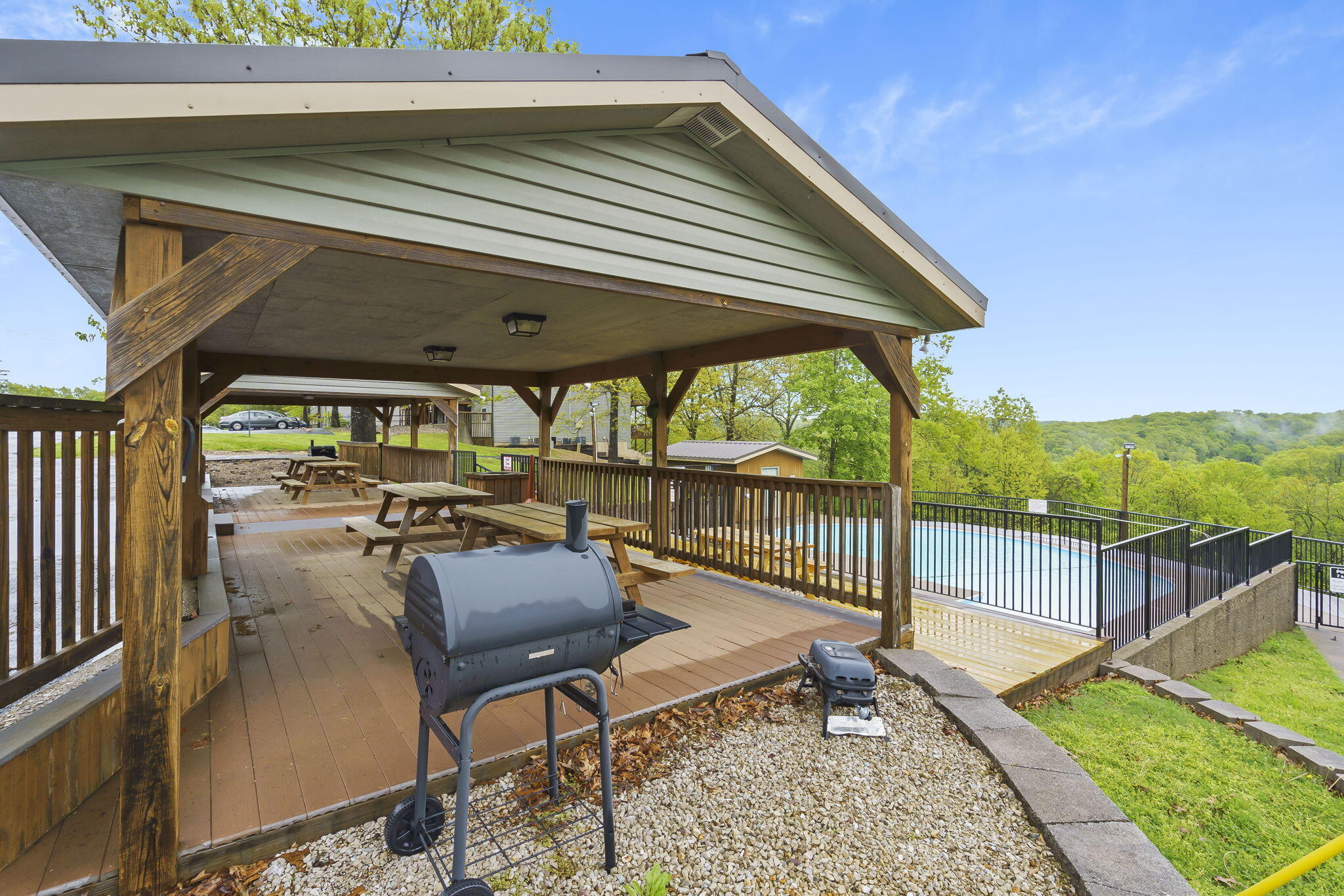 527 Notch Lane Property Photo 49