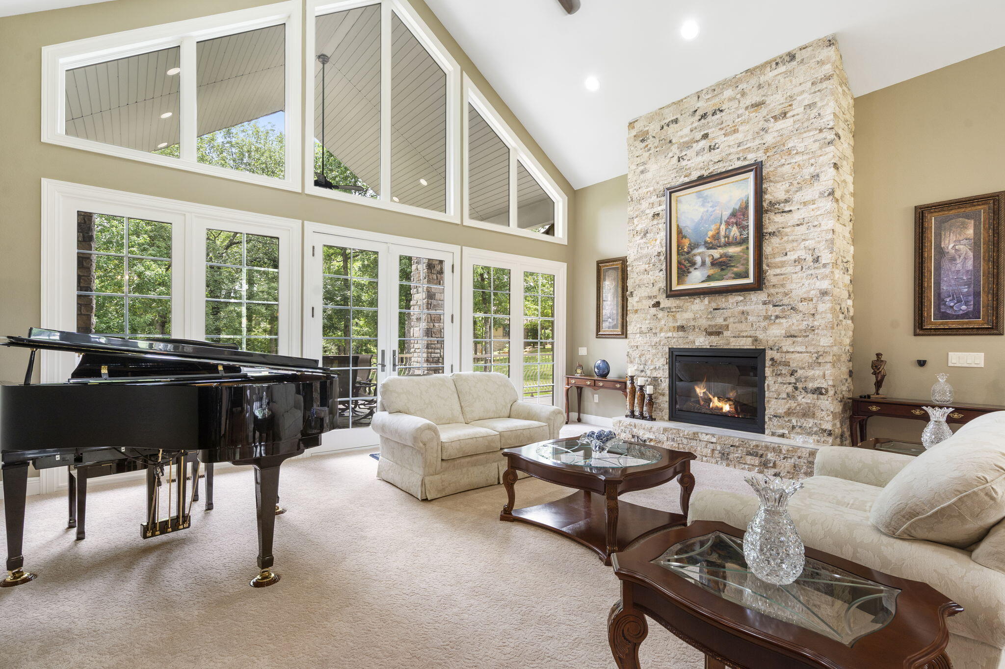 119 Silver Oak Way Property Photo 6