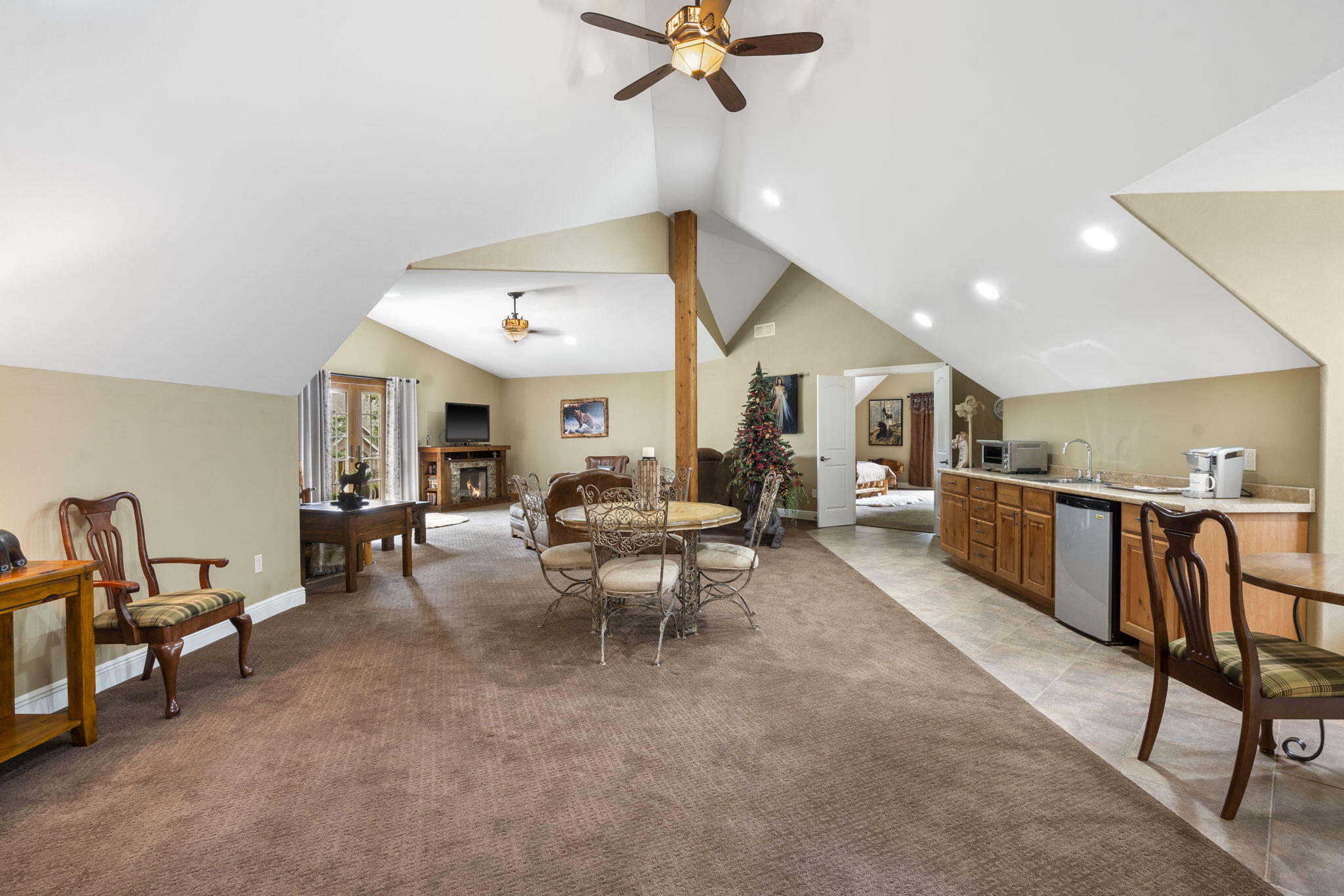 119 Silver Oak Way Property Photo 18