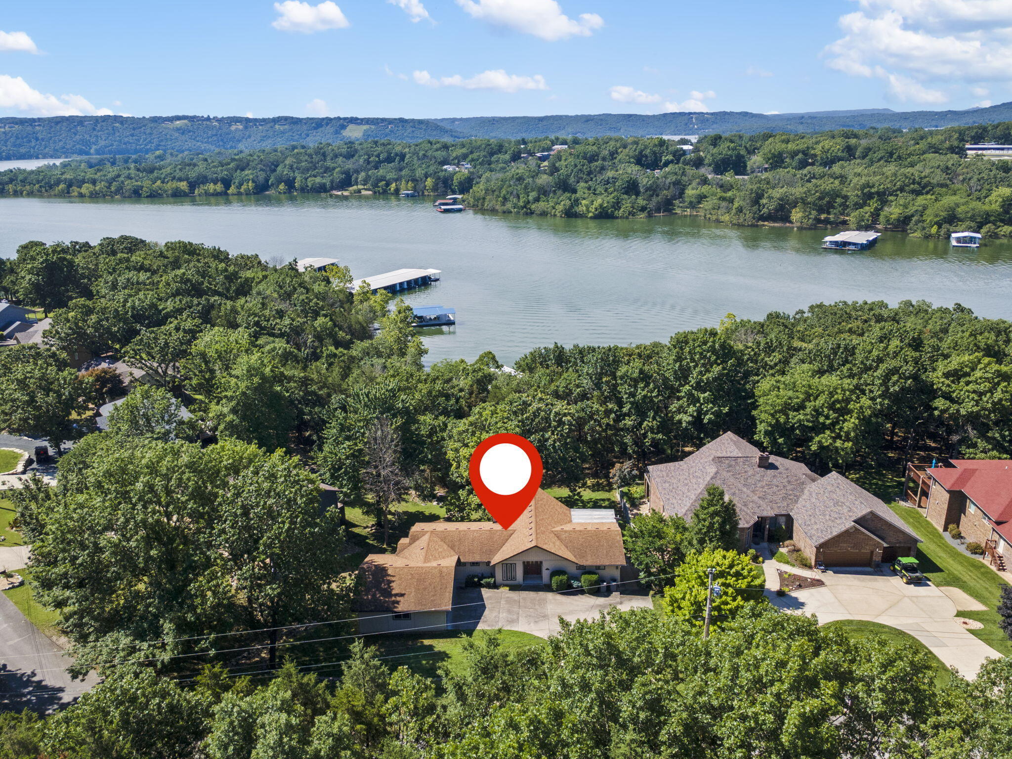 374 Lakefront Circle Property Photo 1