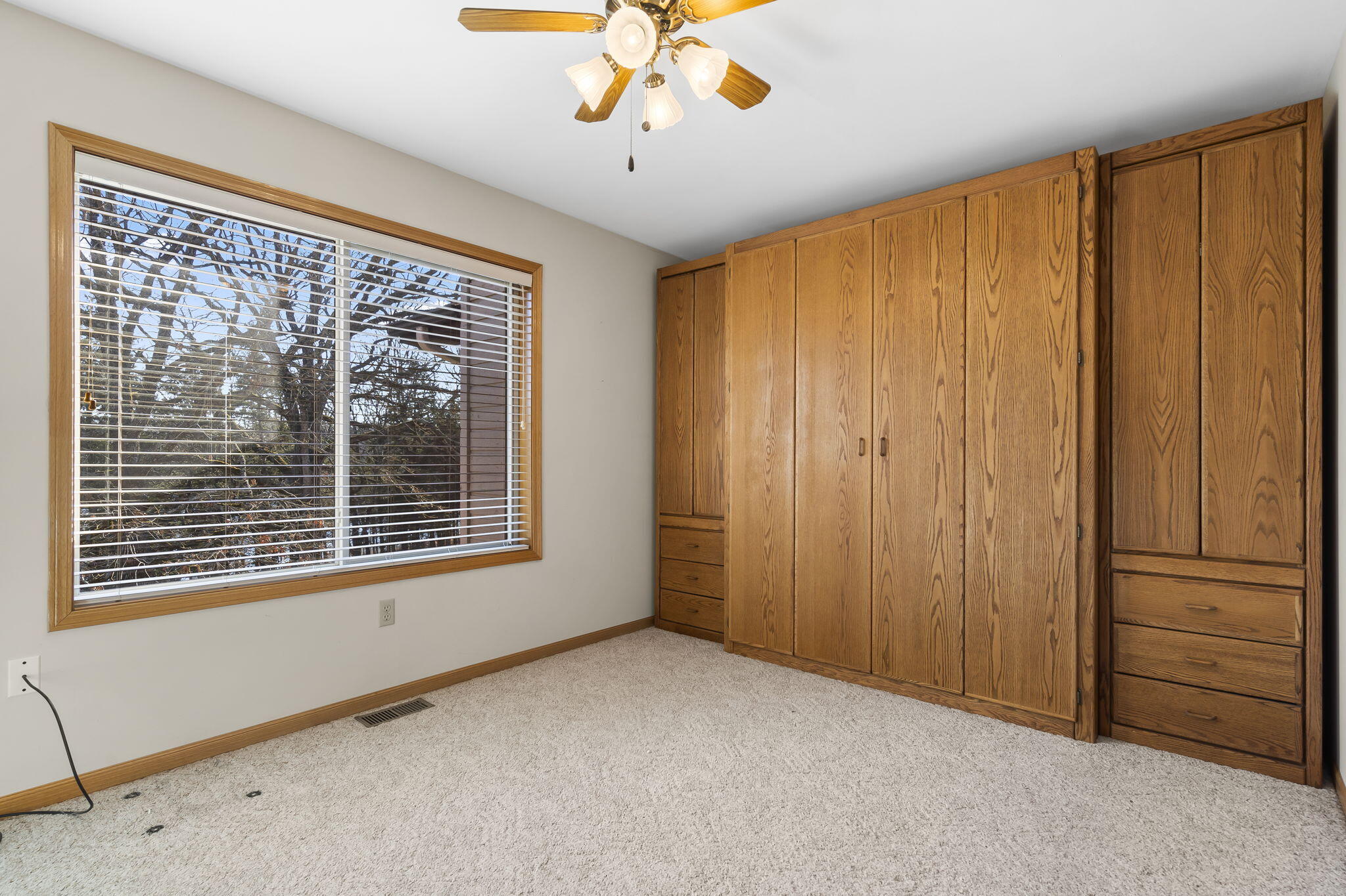 374 Lakefront Circle Property Photo 25