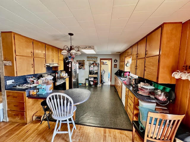 123 East 3rd Street Property Photo 4