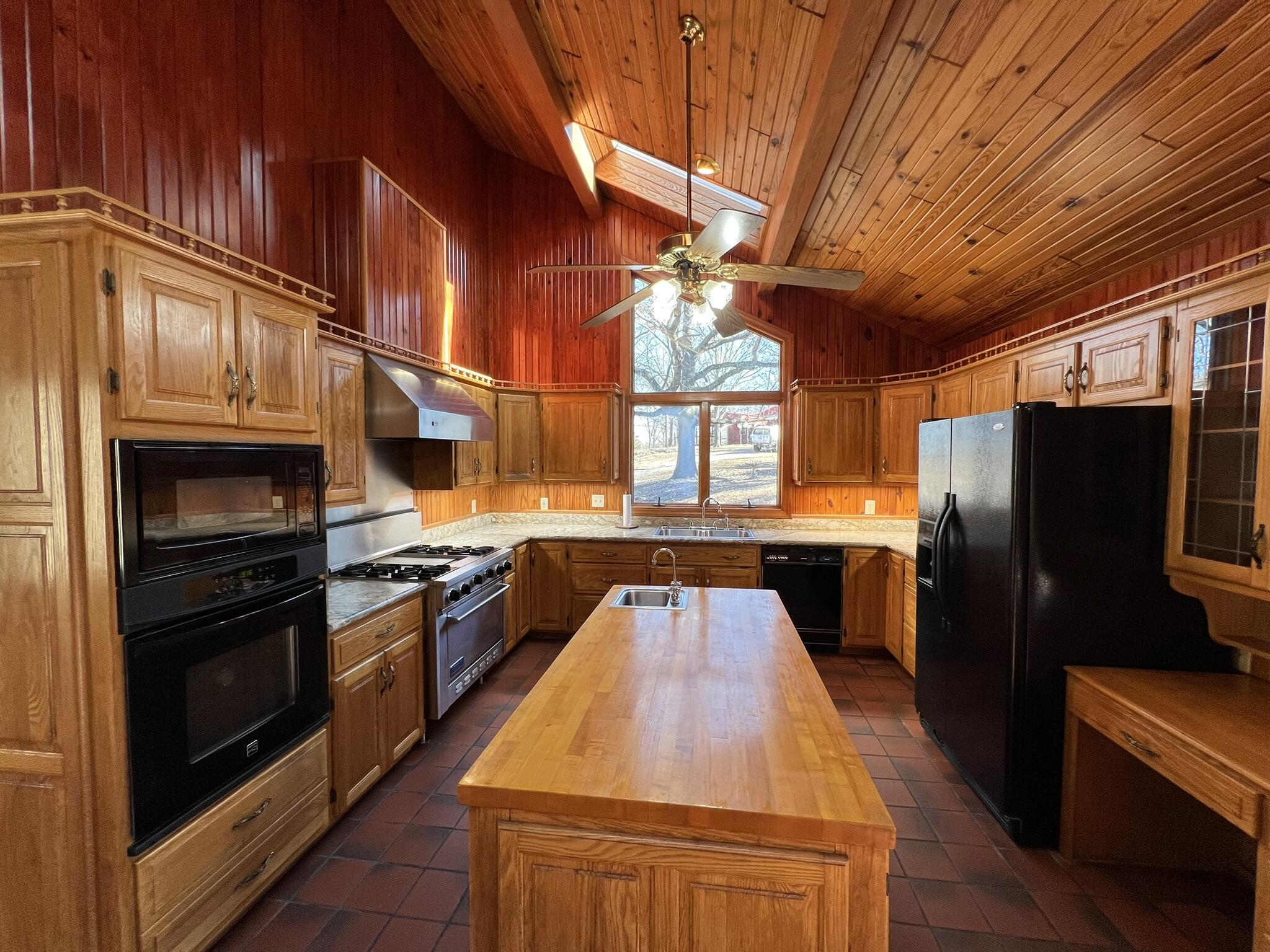264 County Road 1130 Property Photo 23