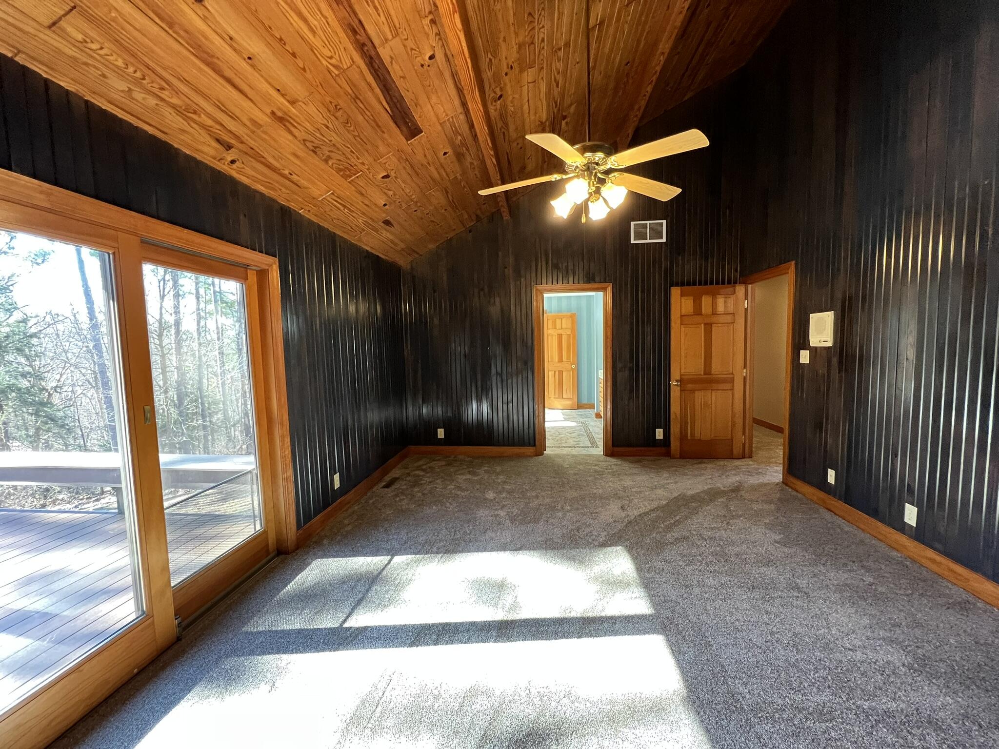 264 County Road 1130 Property Photo 35