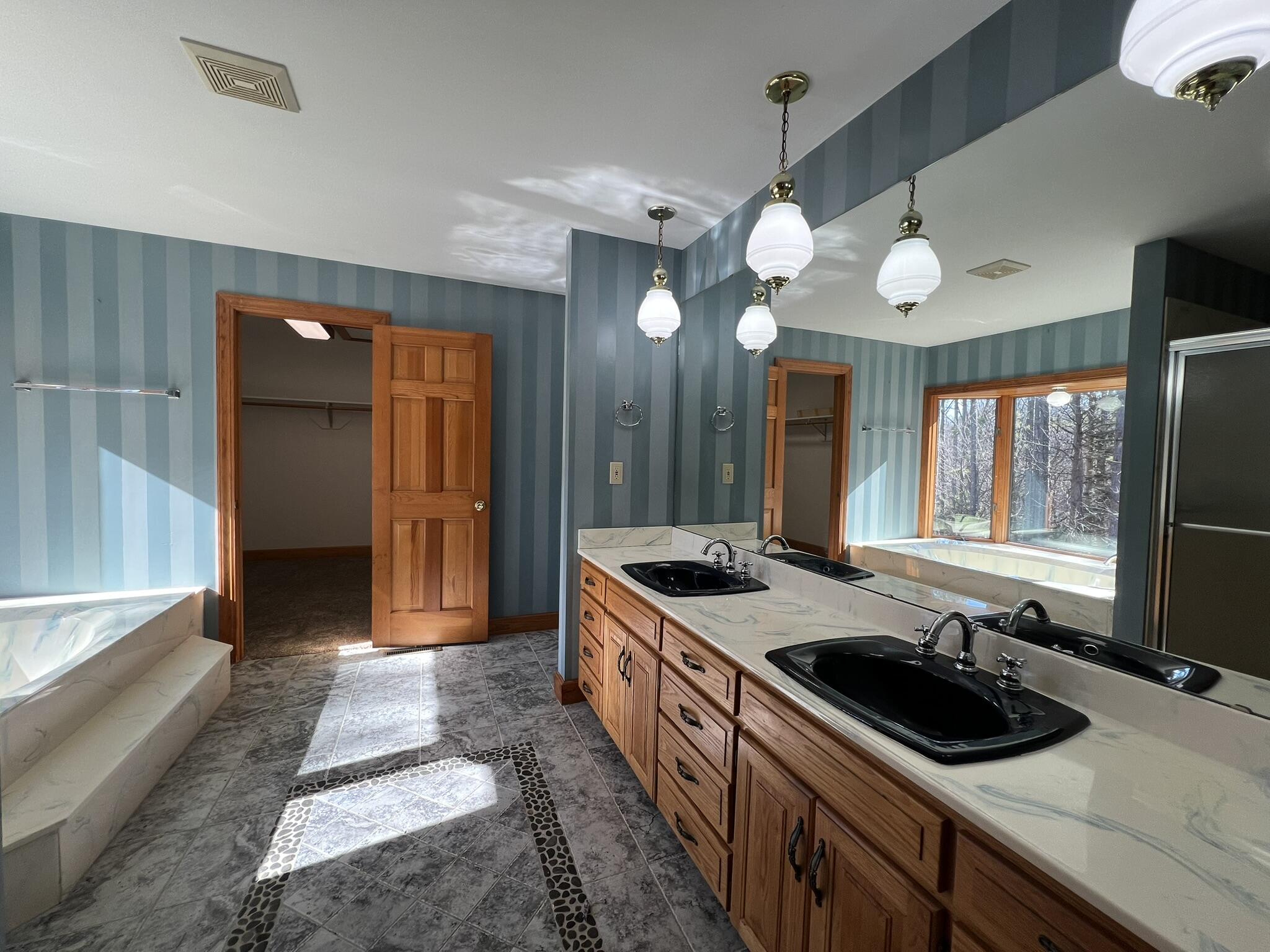 264 County Road 1130 Property Photo 36