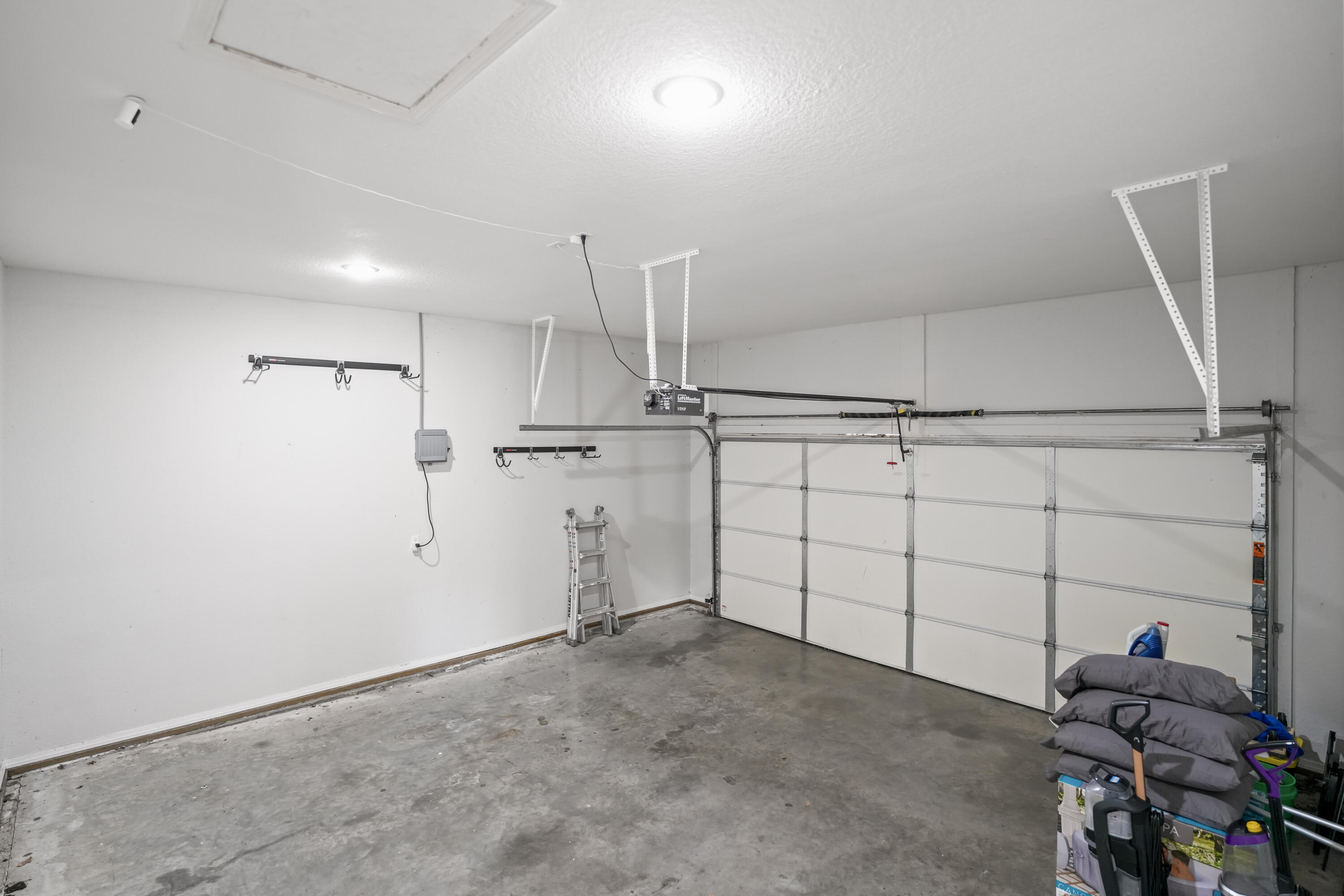 330 Eagle Drive Property Photo 32