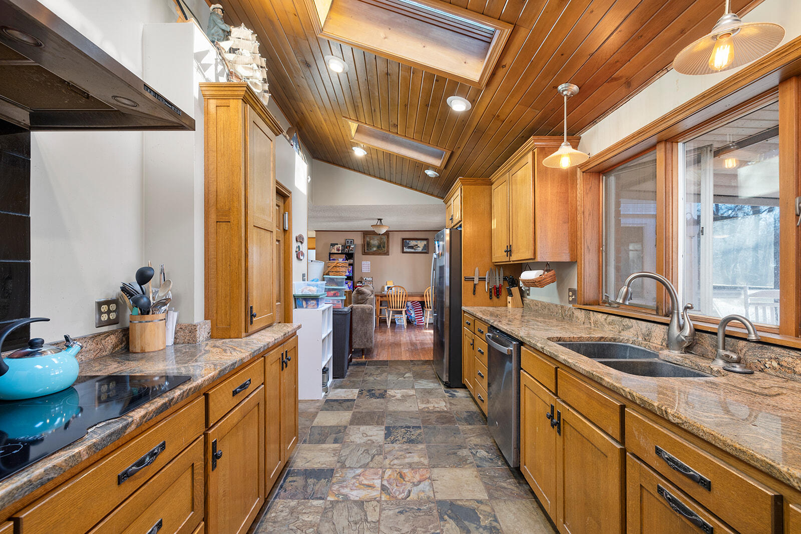 1713 North Nicholas Road Property Photo 3