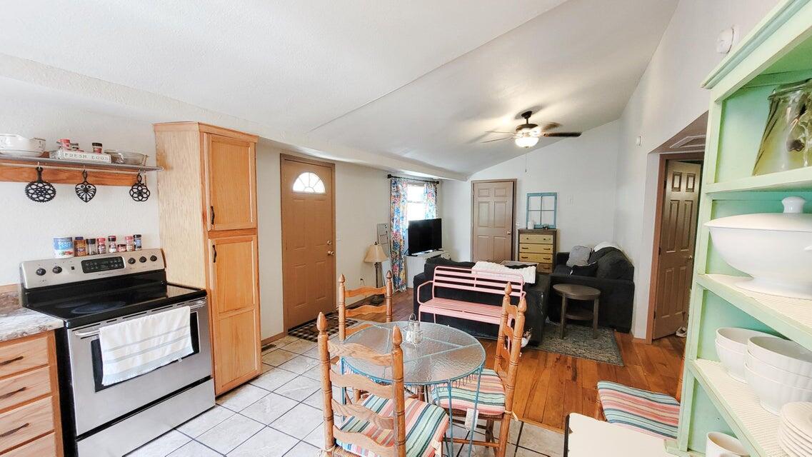 410 South Main Property Photo 3