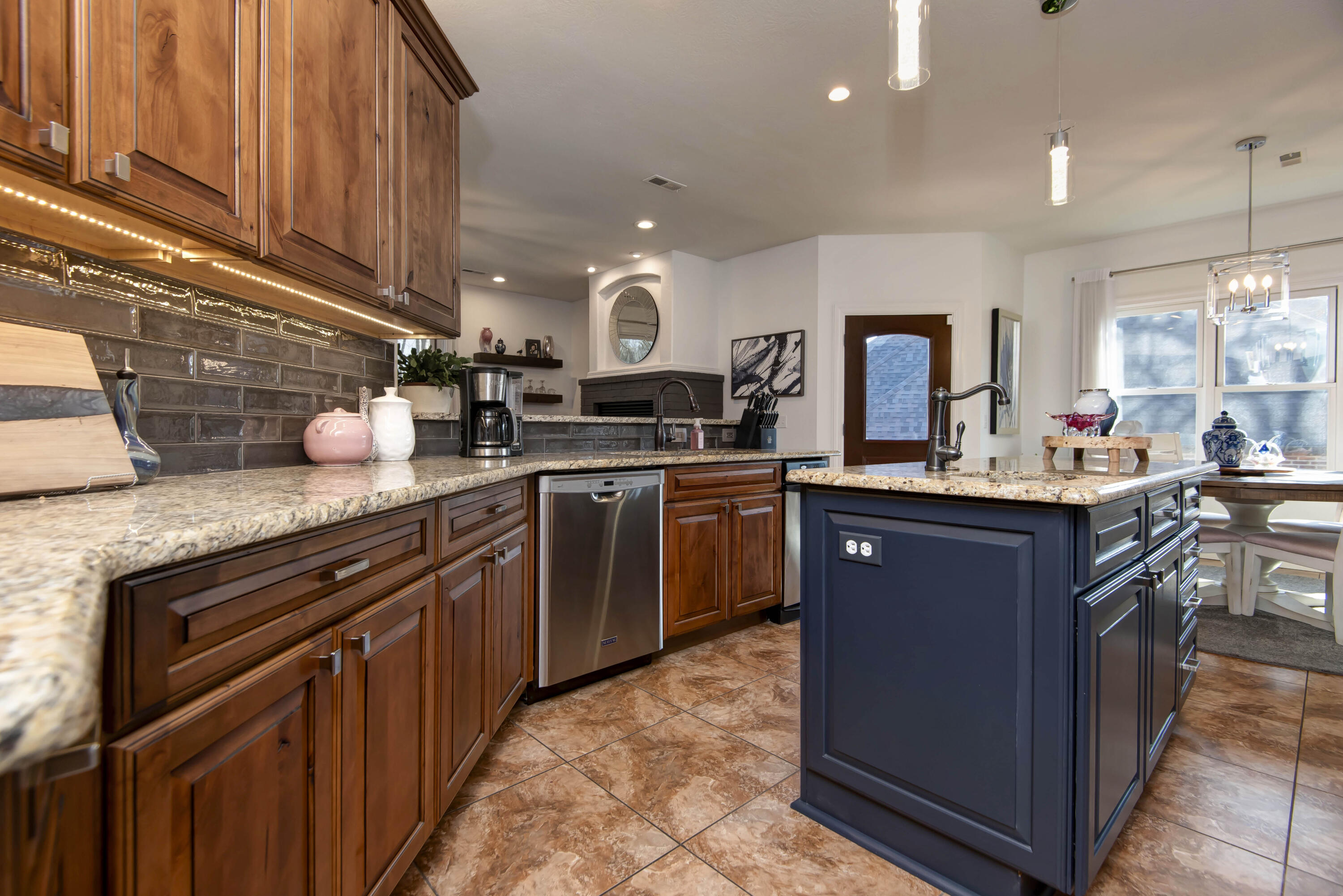 136 Roark Hills Drive Property Photo 8