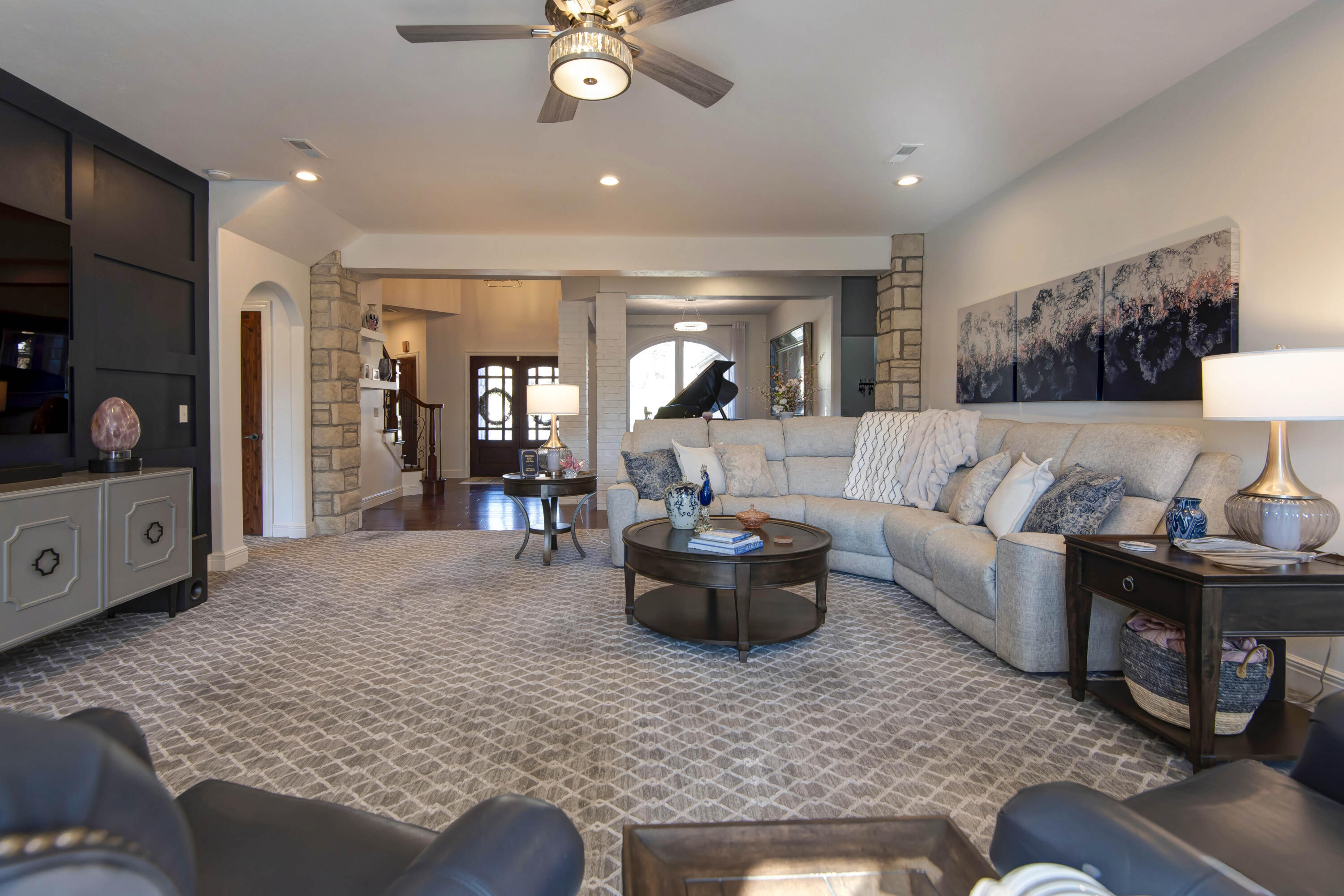 136 Roark Hills Drive Property Photo 15