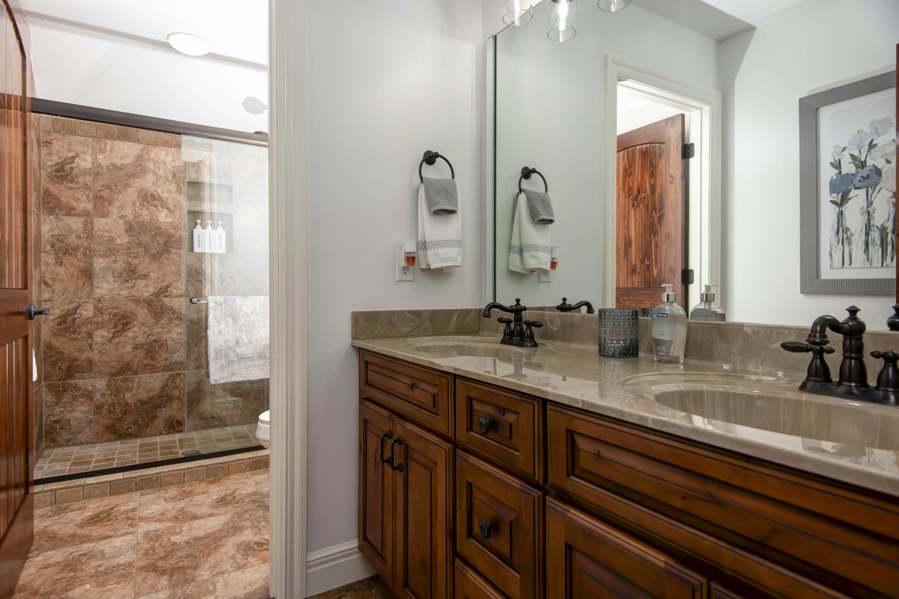 136 Roark Hills Drive Property Photo 38