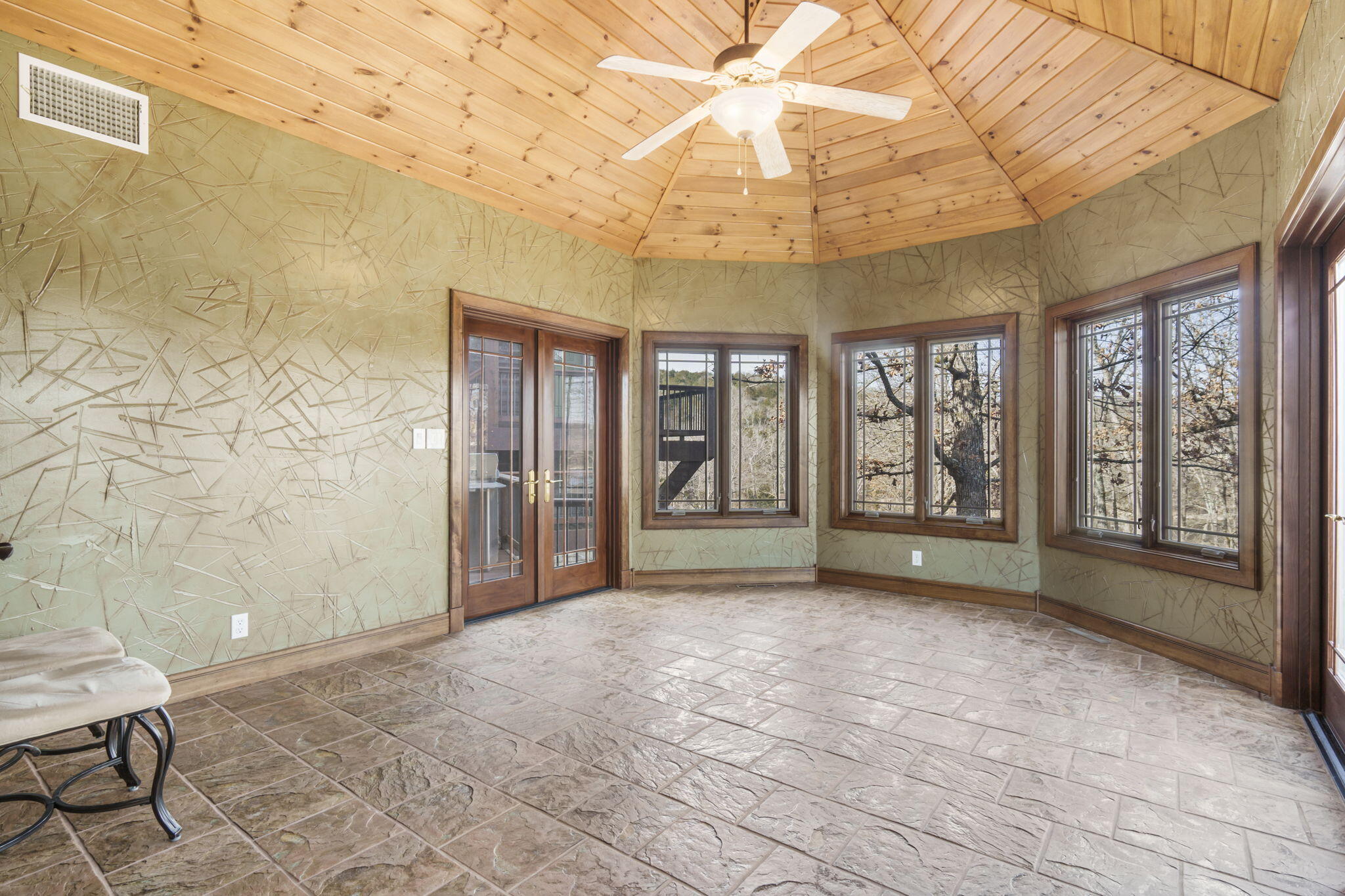 736 Splitrail Pass Property Photo 15