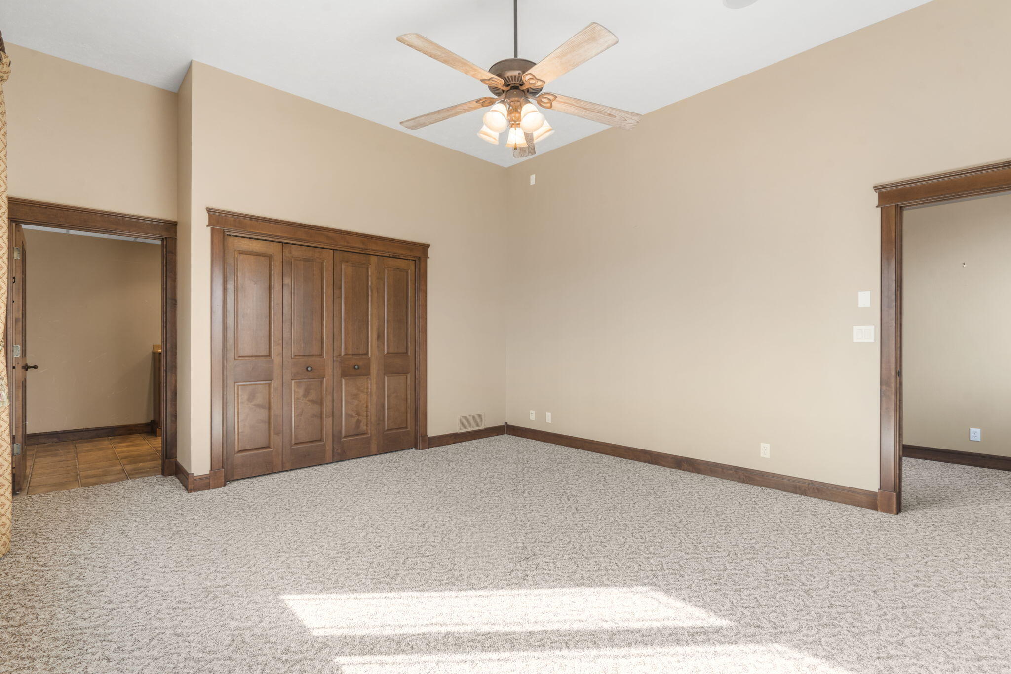 736 Splitrail Pass Property Photo 42
