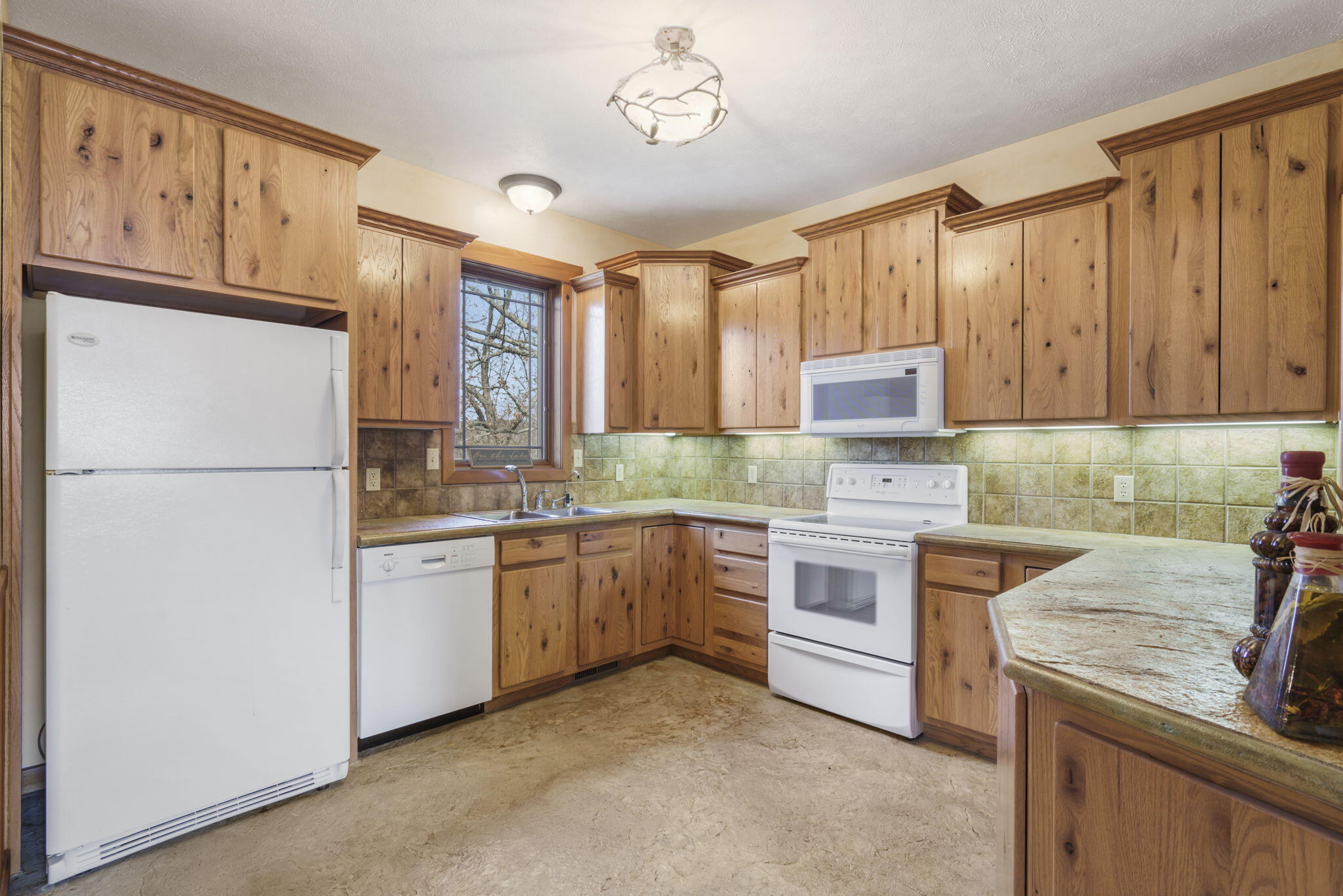 736 Splitrail Pass Property Photo 46