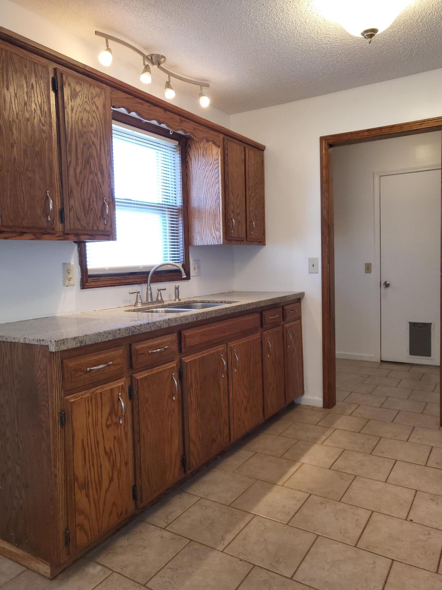 110 Douglas Street Property Photo 5