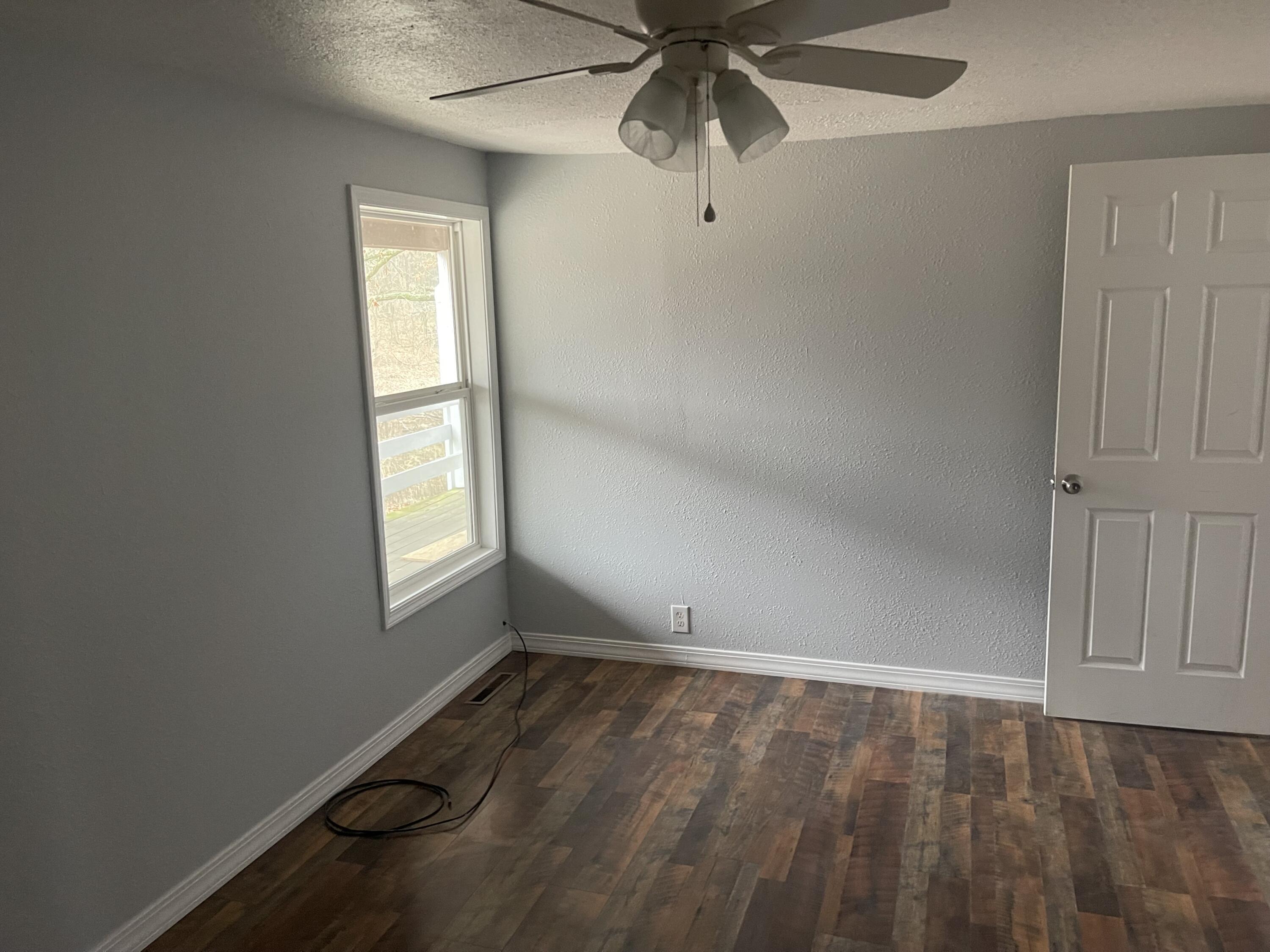 15851 Fox Lane Property Photo 15