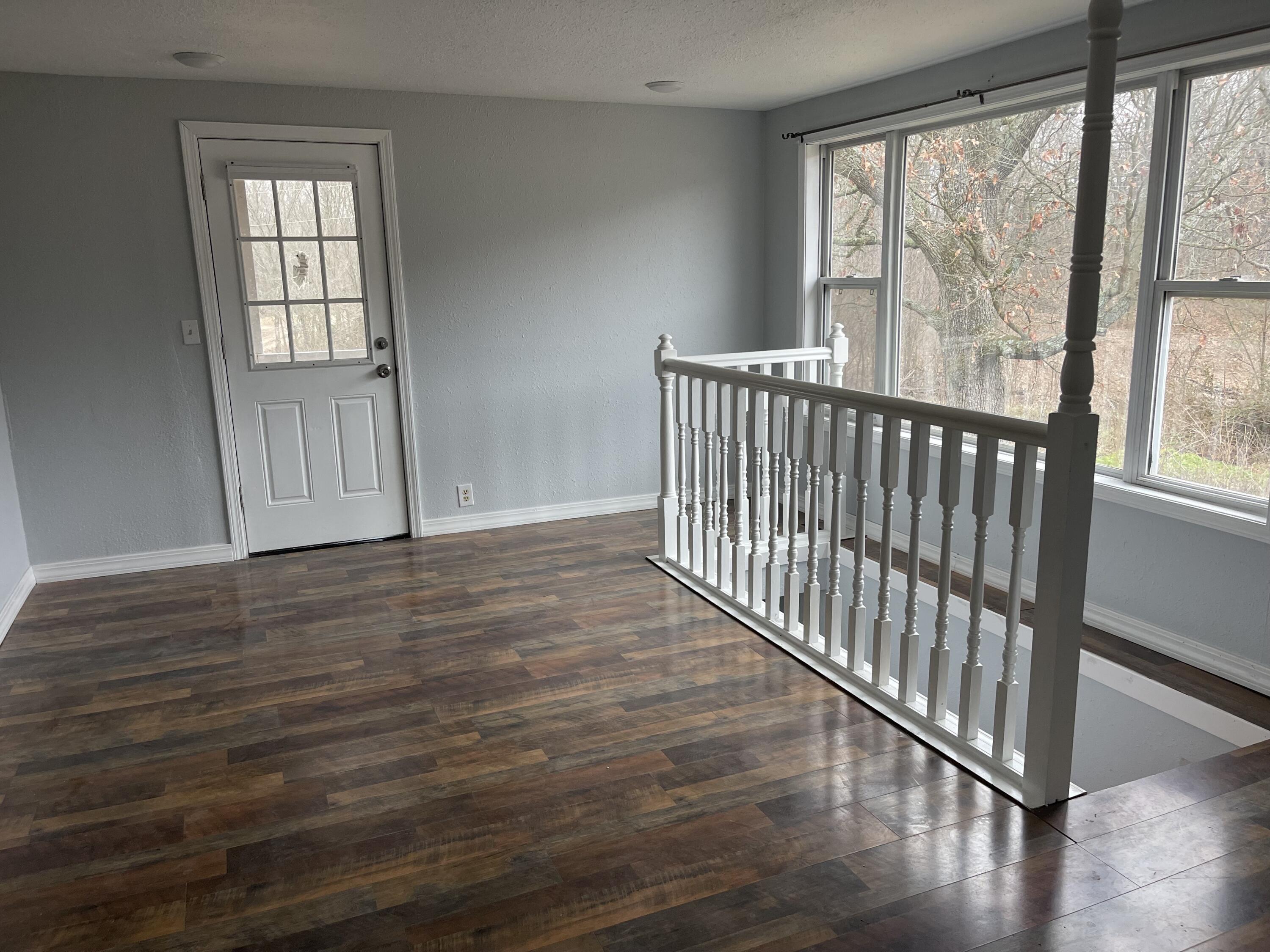 15851 Fox Lane Property Photo 18