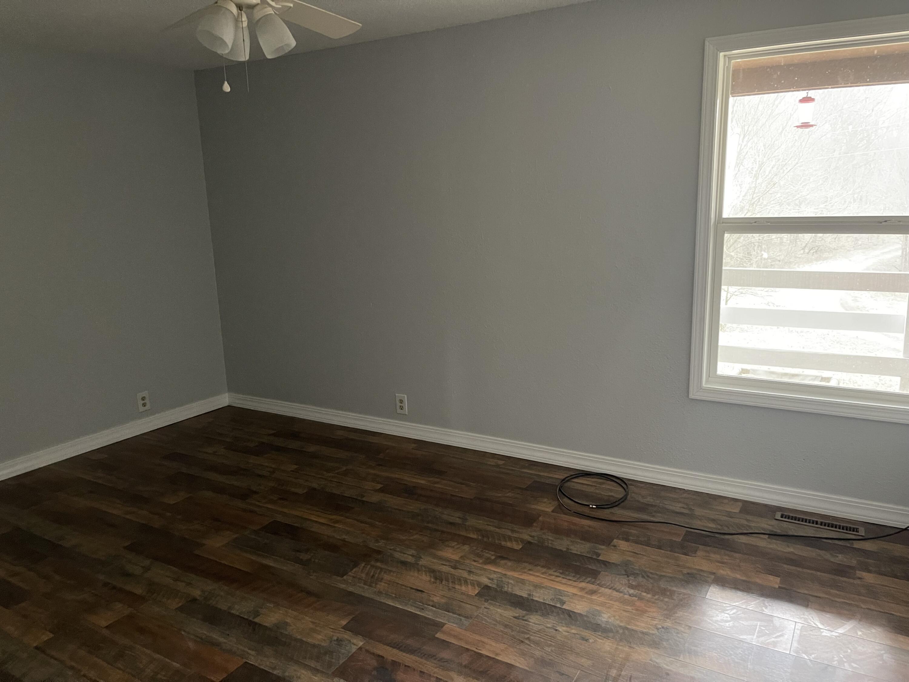 15851 Fox Lane Property Photo 19