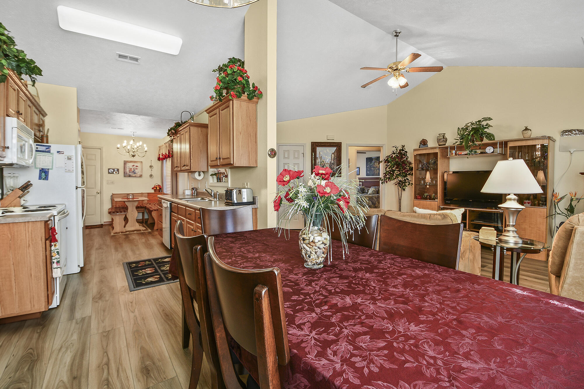 142 Woodland Drive North Property Photo 14