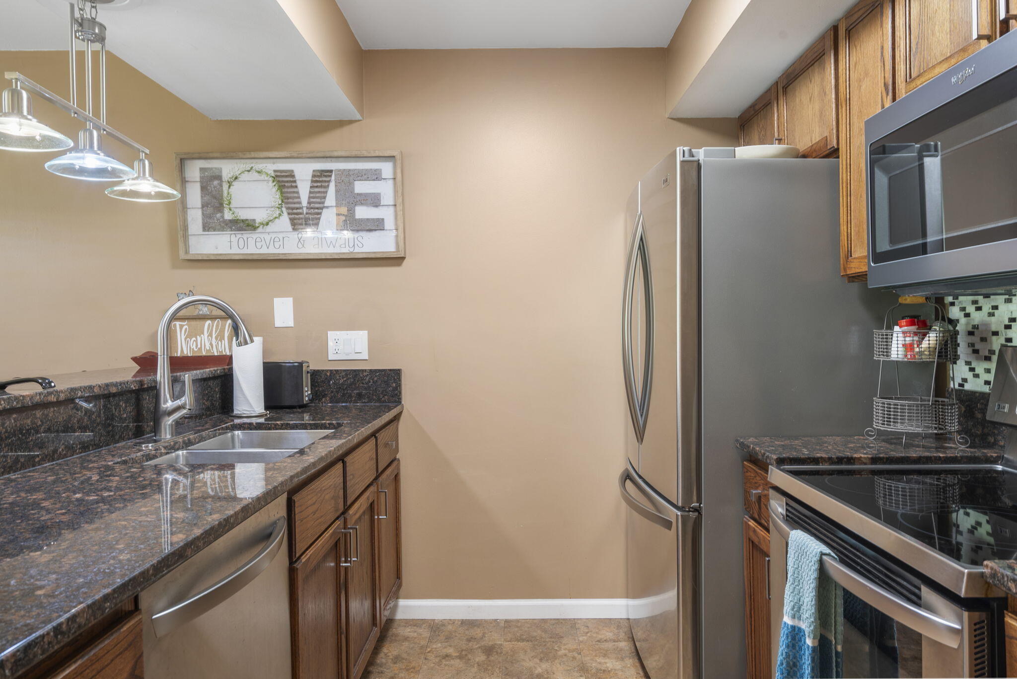 246 Turnberry Drive Property Photo 18