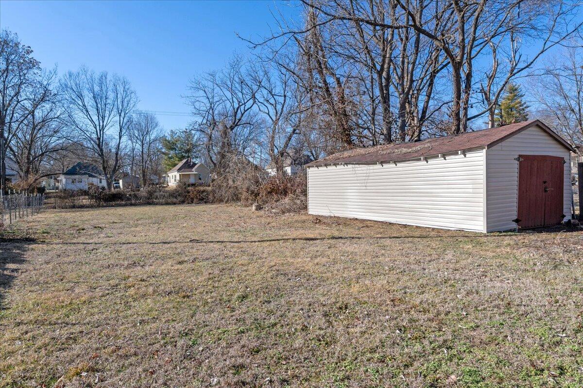 2139 North Benton Avenue Property Photo 14