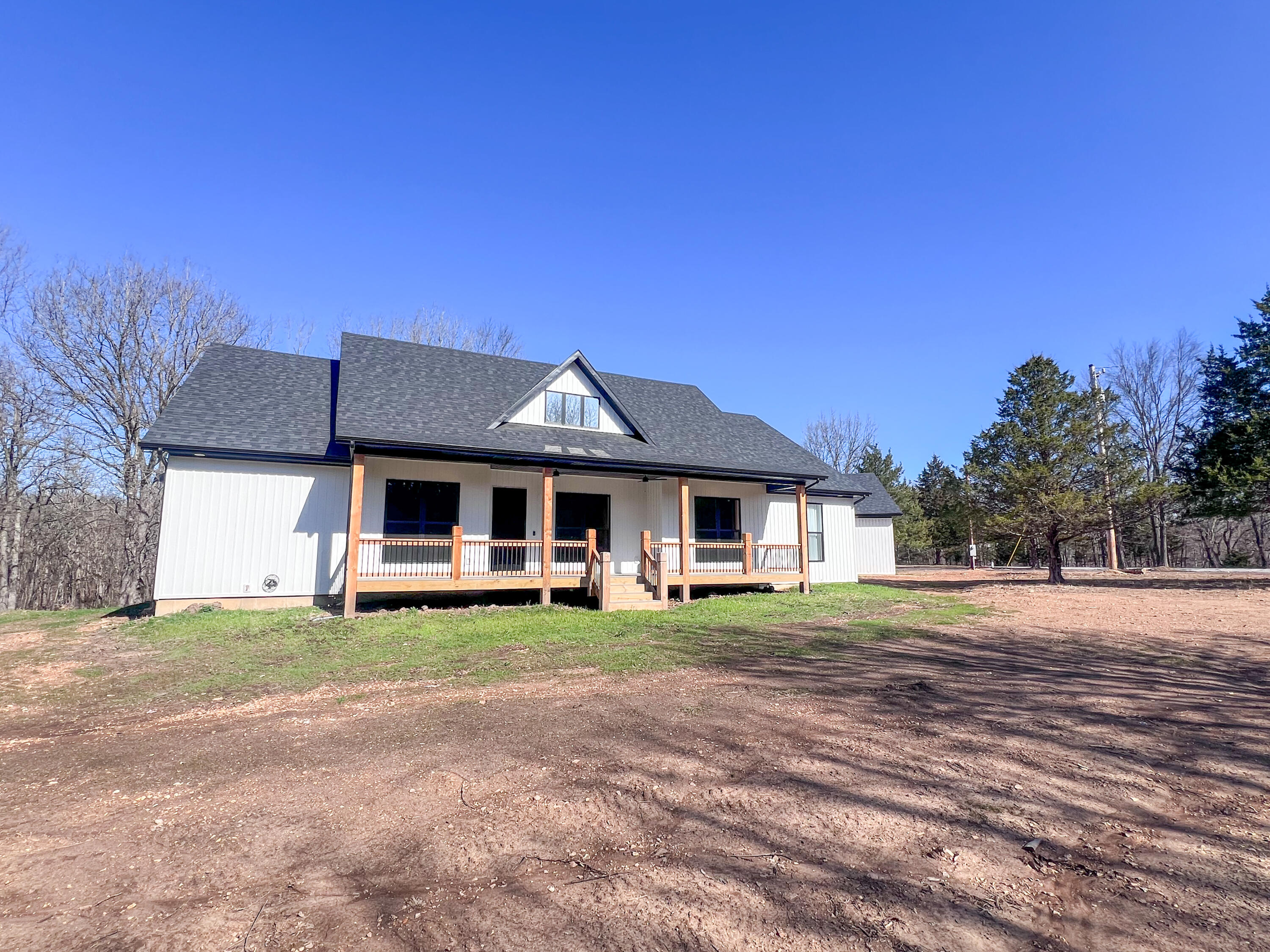 17680 State Highway U Property Photo 3