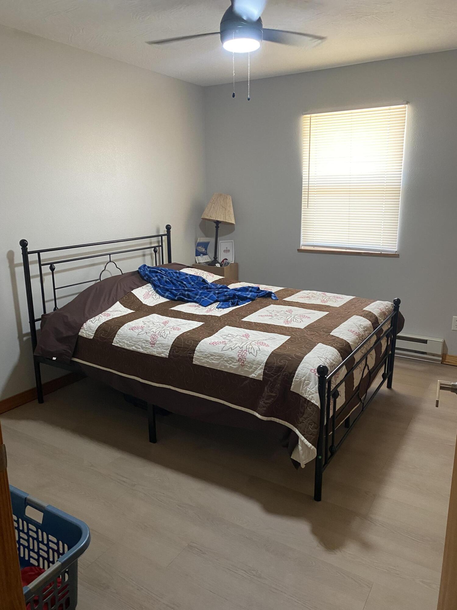 885 West Thoroughfare Street Property Photo 11