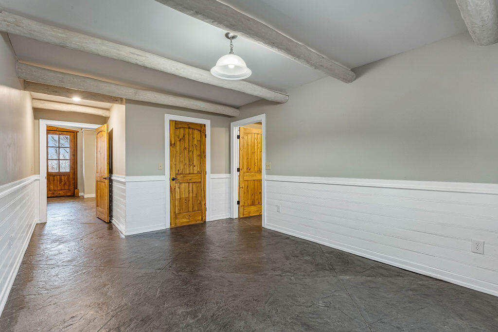 167 Wilshire Property Photo 22