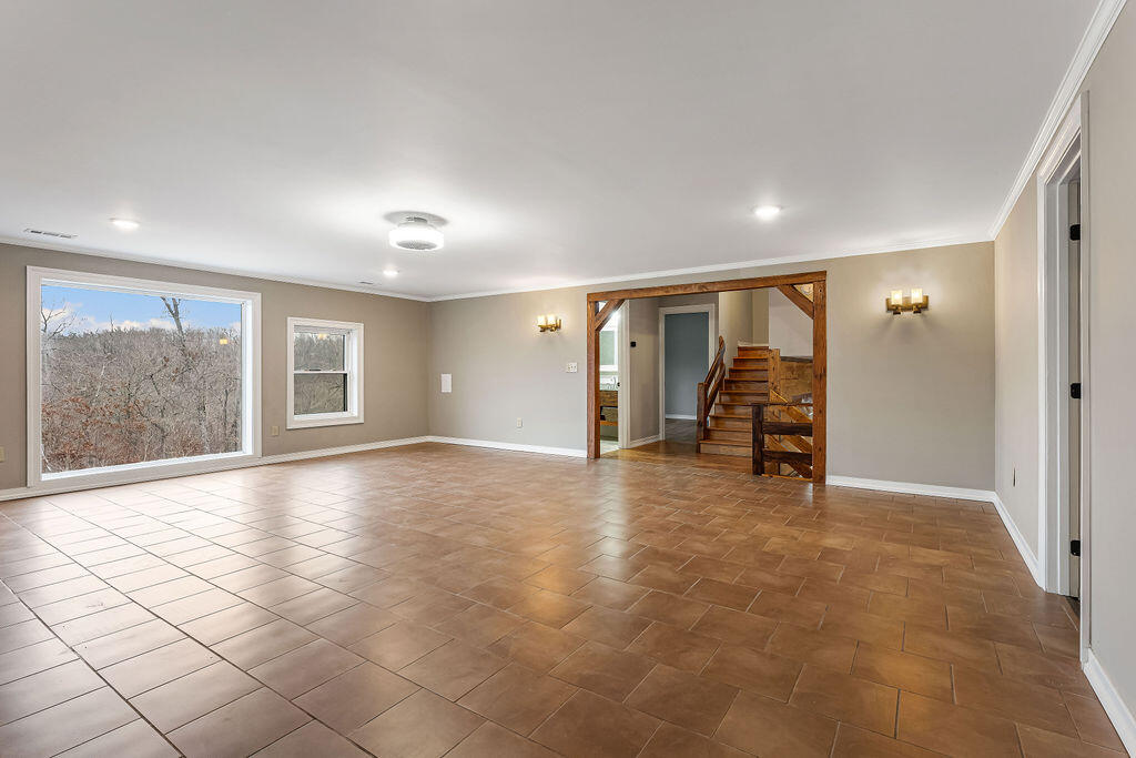 167 Wilshire Property Photo 35