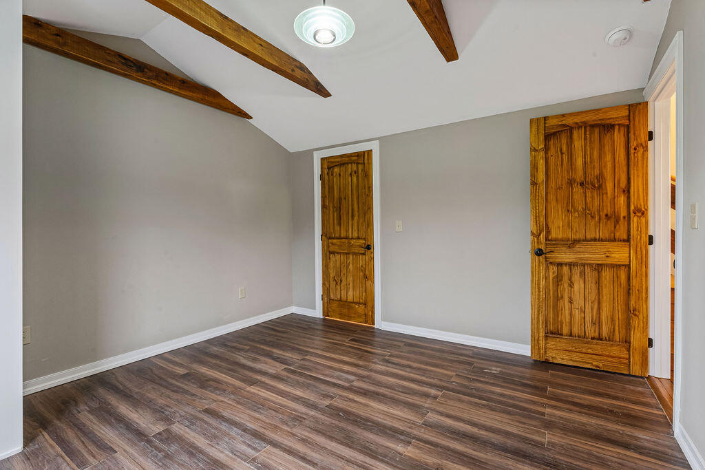 167 Wilshire Property Photo 39