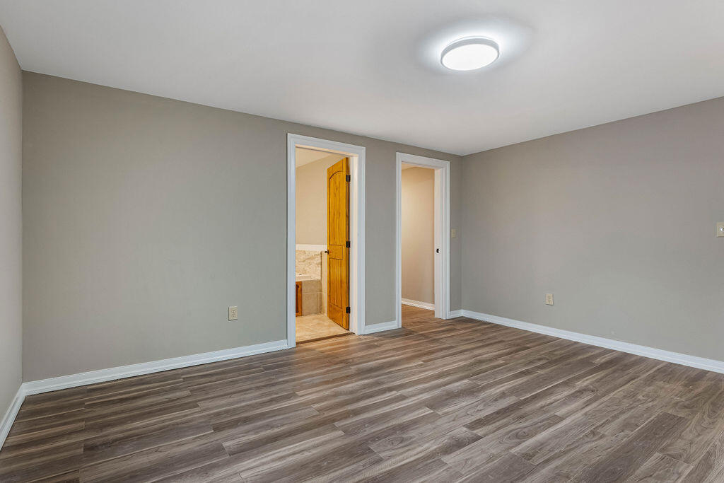 167 Wilshire Property Photo 43