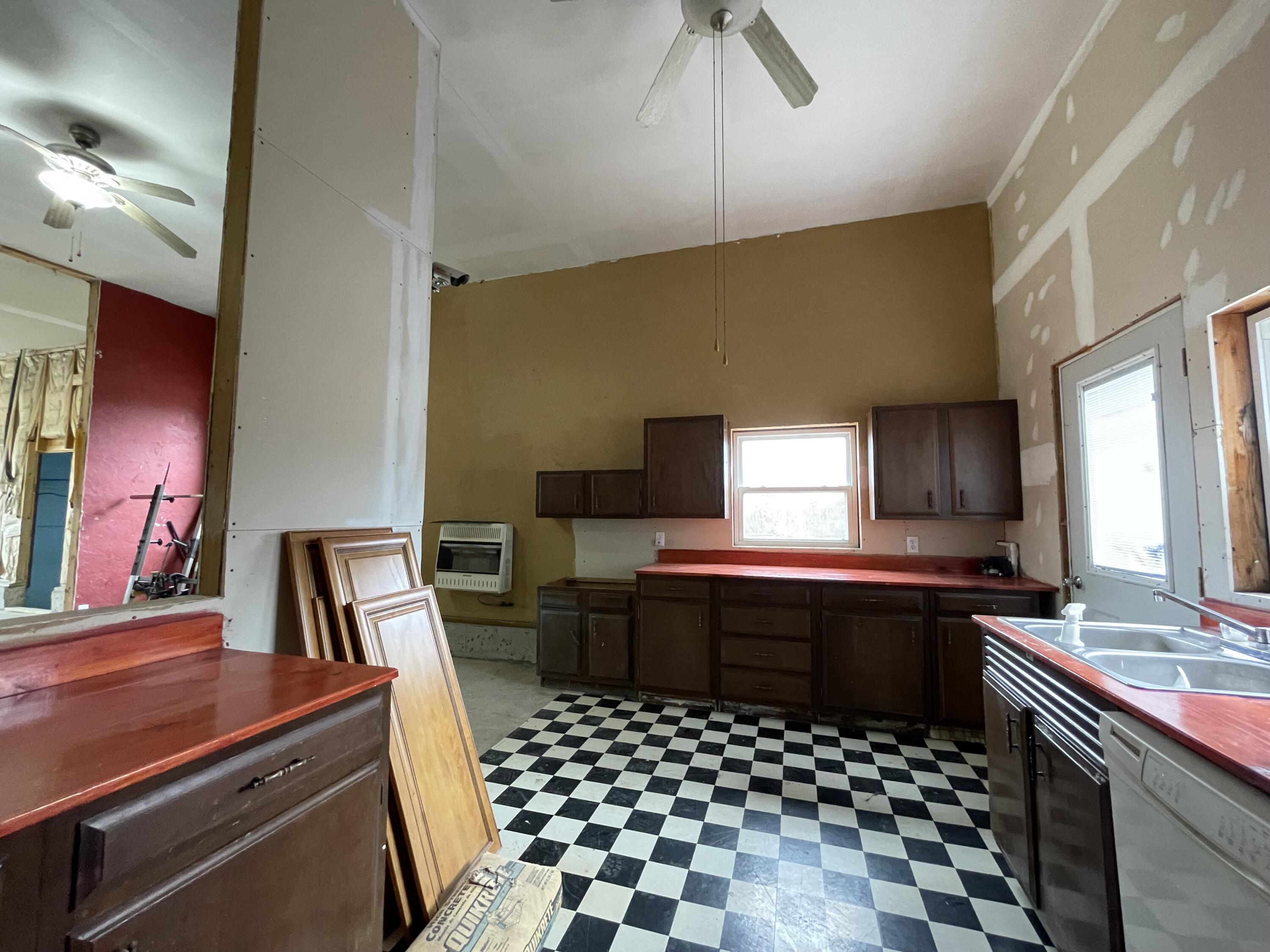 8906 Outer Road Property Photo 15