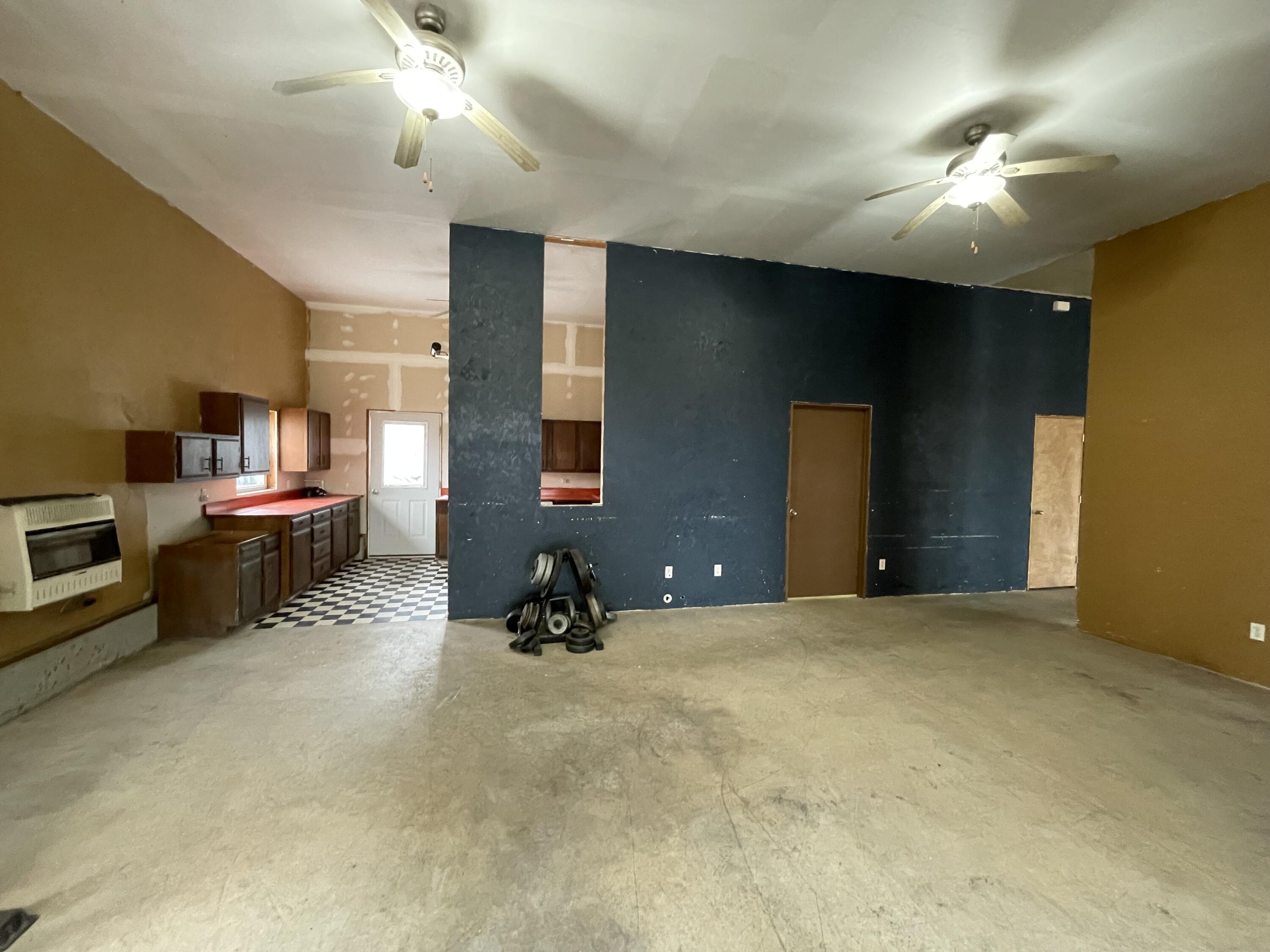 8906 Outer Road Property Photo 20