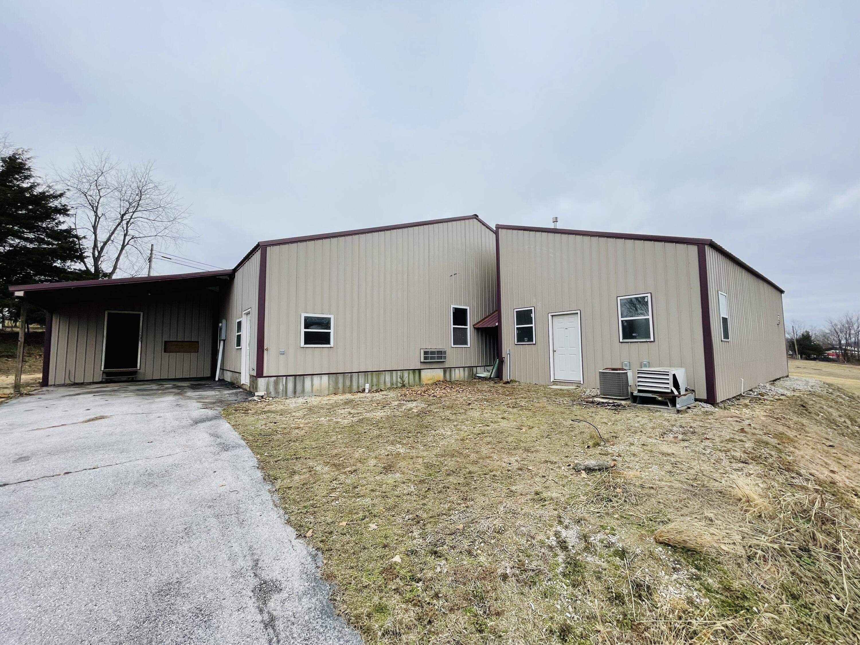 8906 Outer Road Property Photo 34
