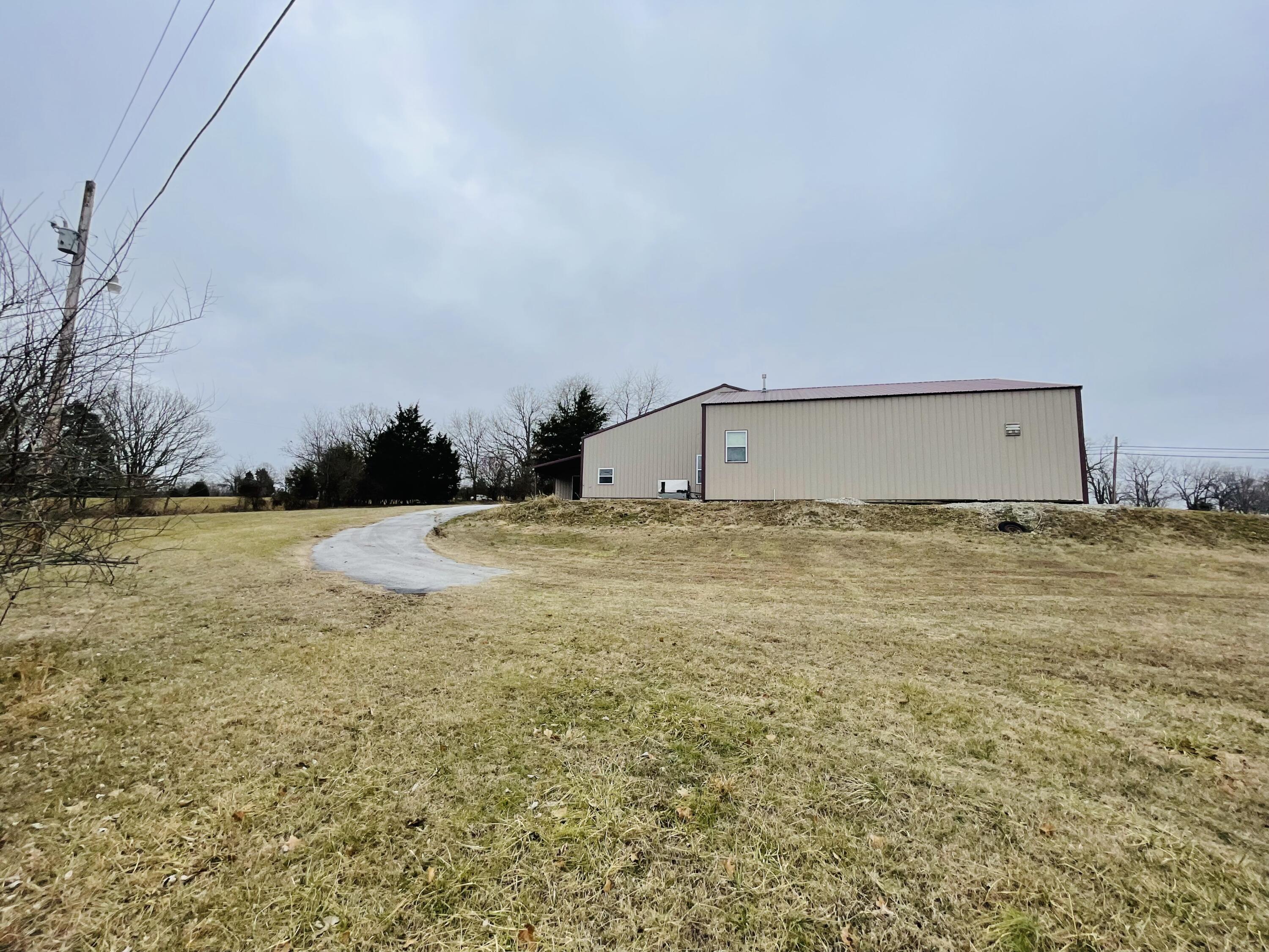 8906 Outer Road Property Photo 35