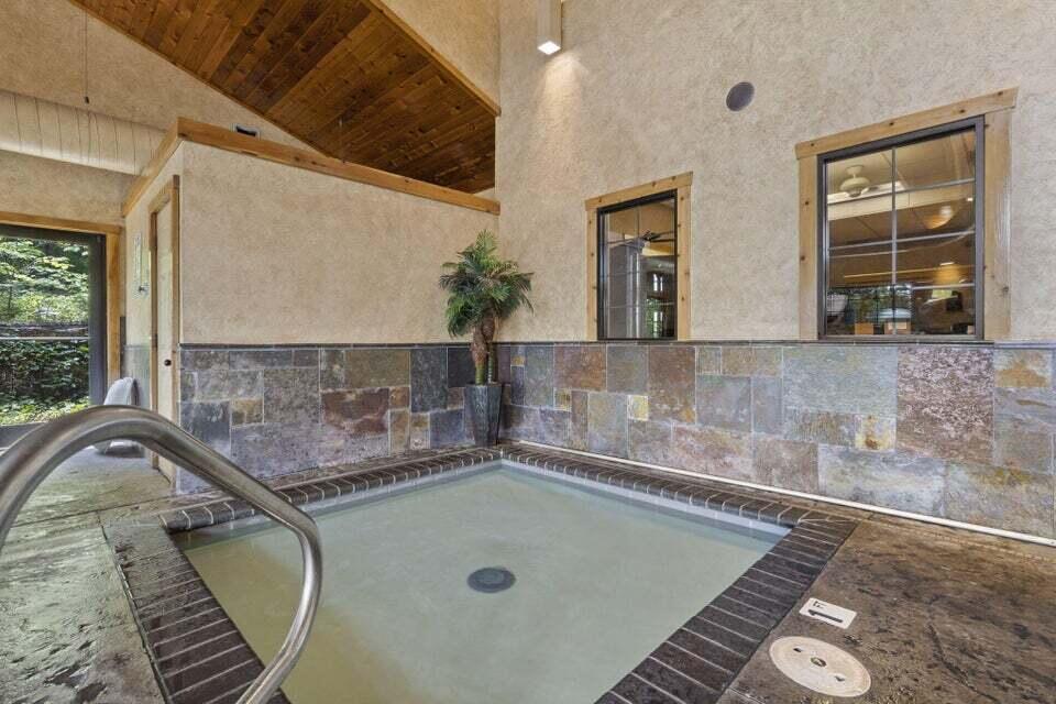 24 Village Trail Property Photo 29