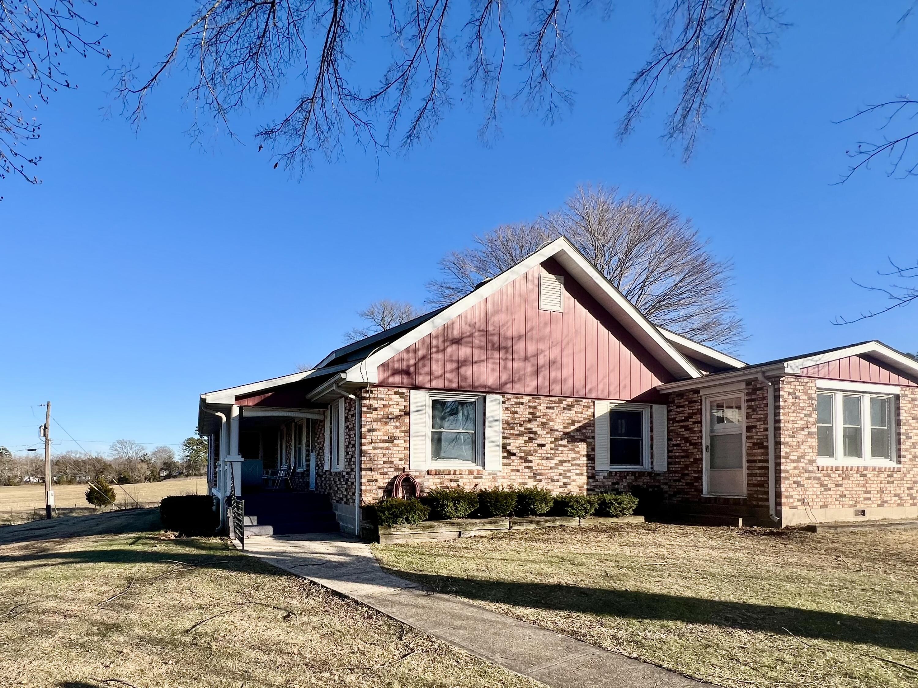 18147 State Route F Property Photo 5