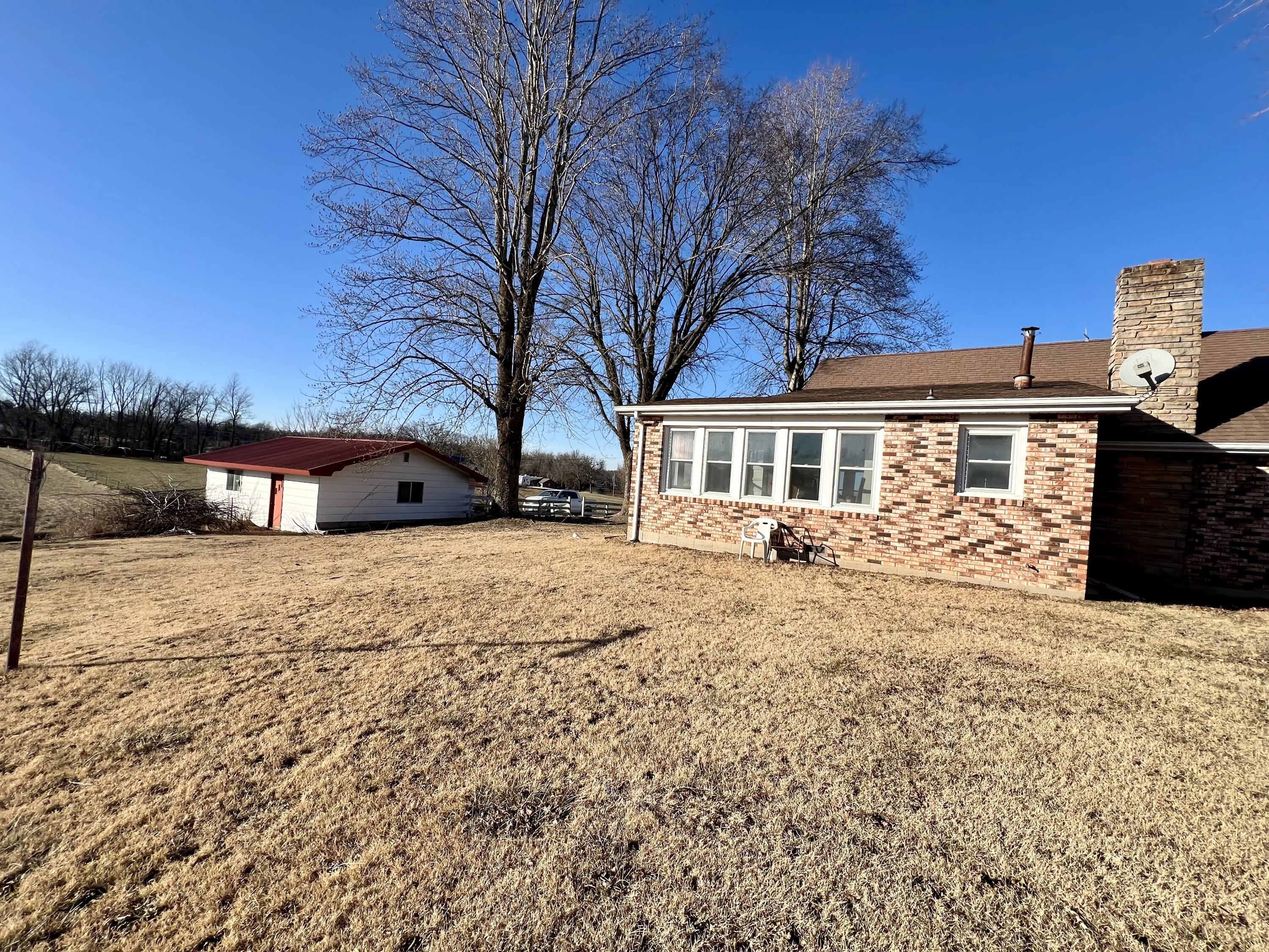 18147 State Route F Property Photo 7