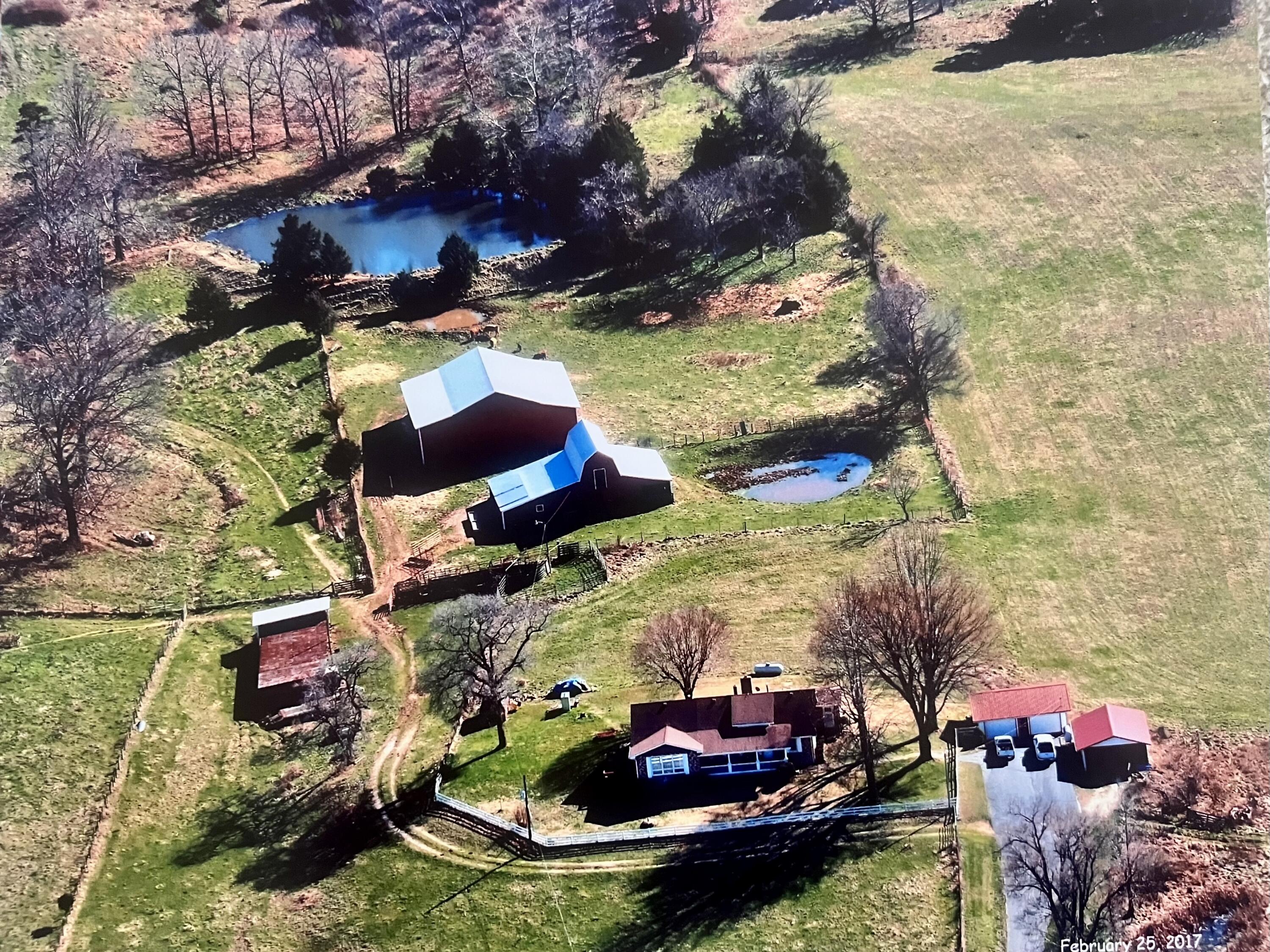 18147 State Route F Property Photo 10