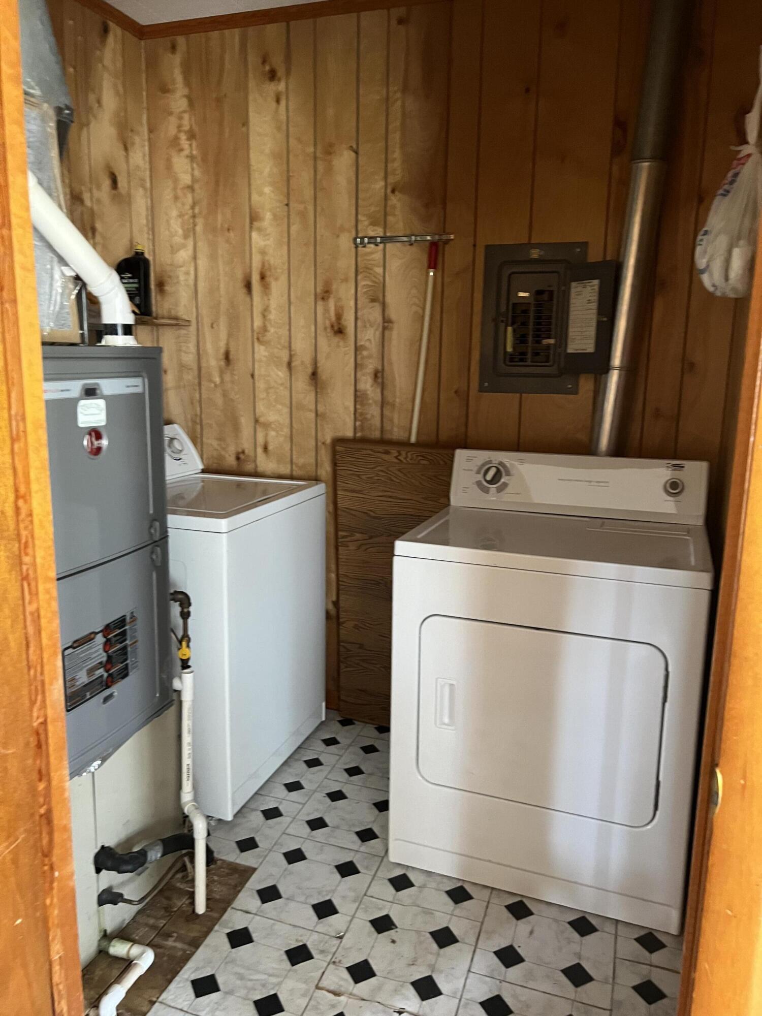 18147 State Route F Property Photo 34