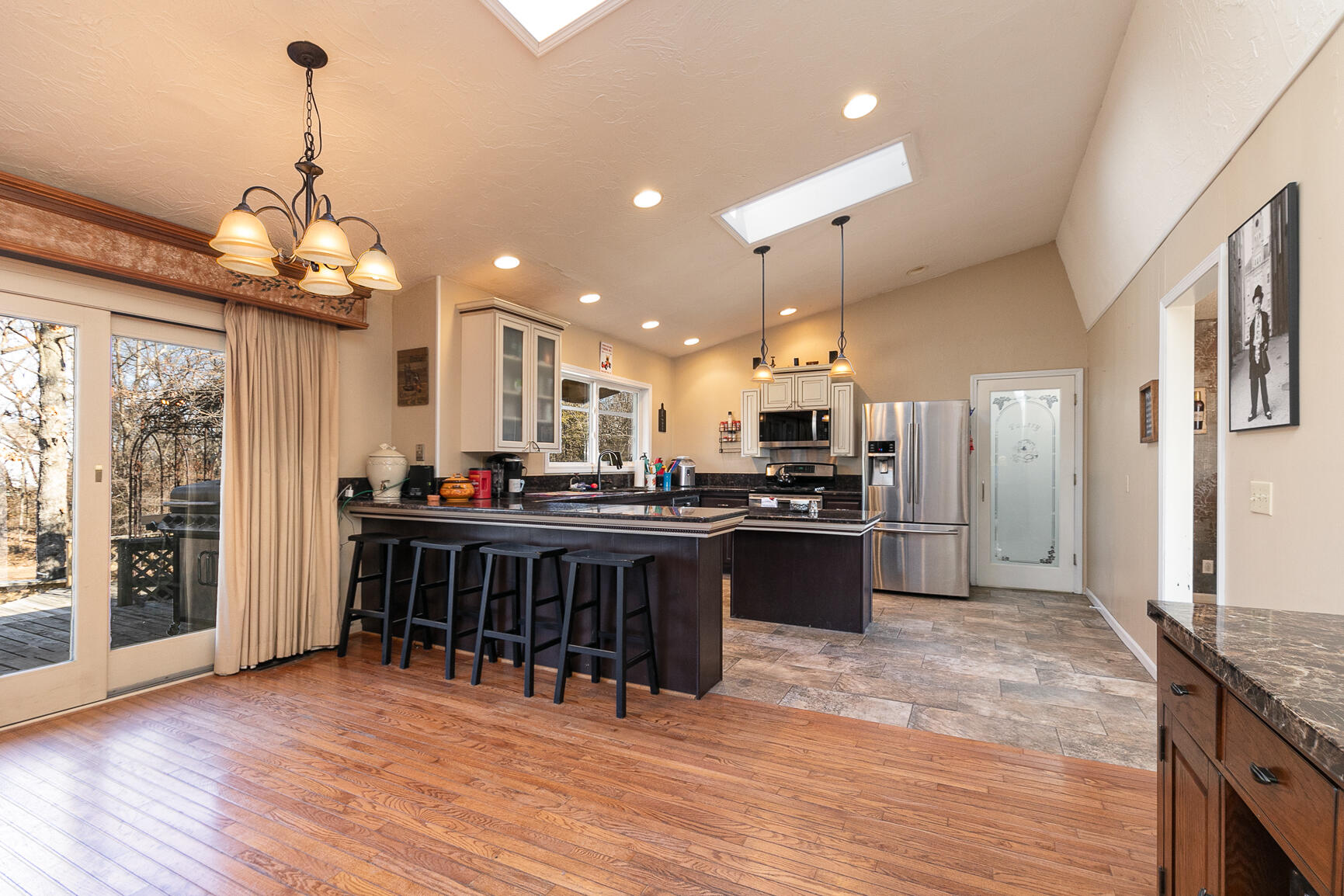 1385 East Laird Street Property Photo 11