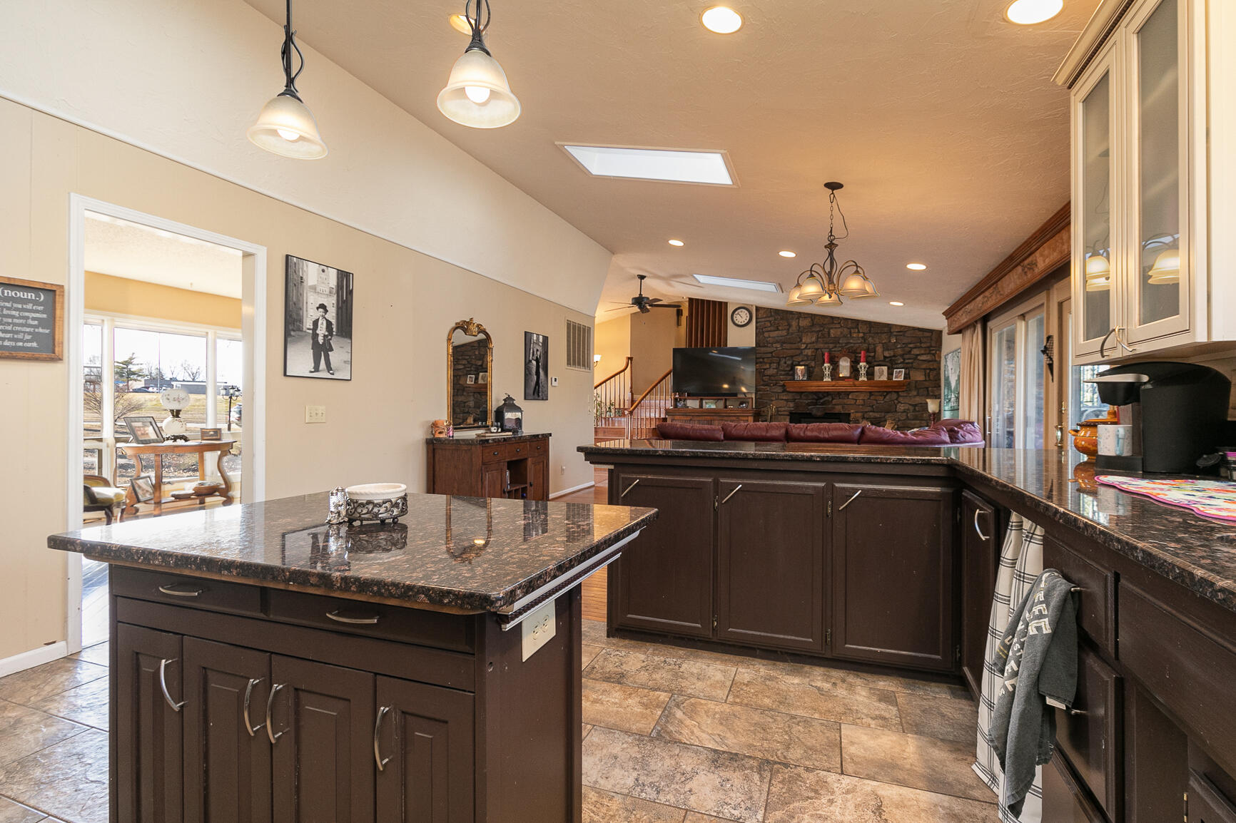 1385 East Laird Street Property Photo 14