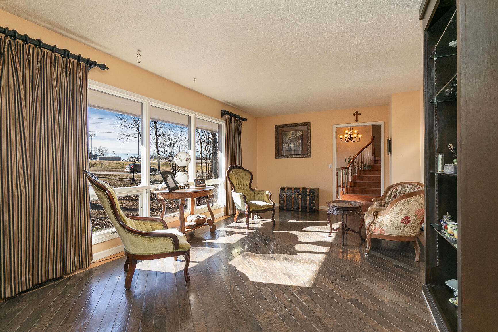 1385 East Laird Street Property Photo 18