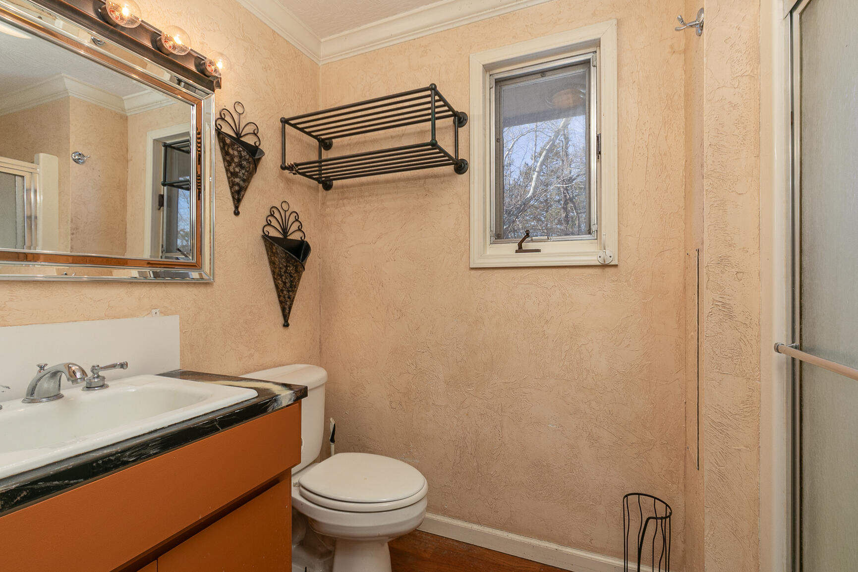 1385 East Laird Street Property Photo 25