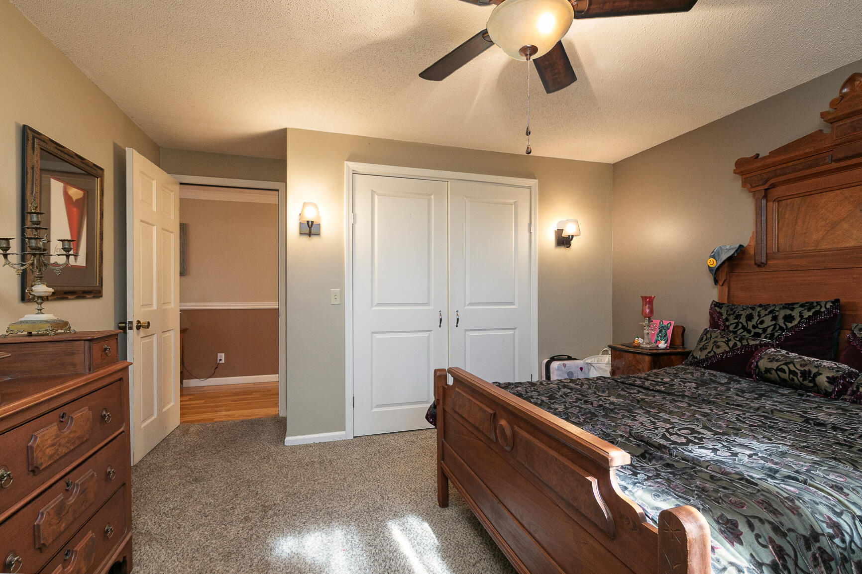 1385 East Laird Street Property Photo 28