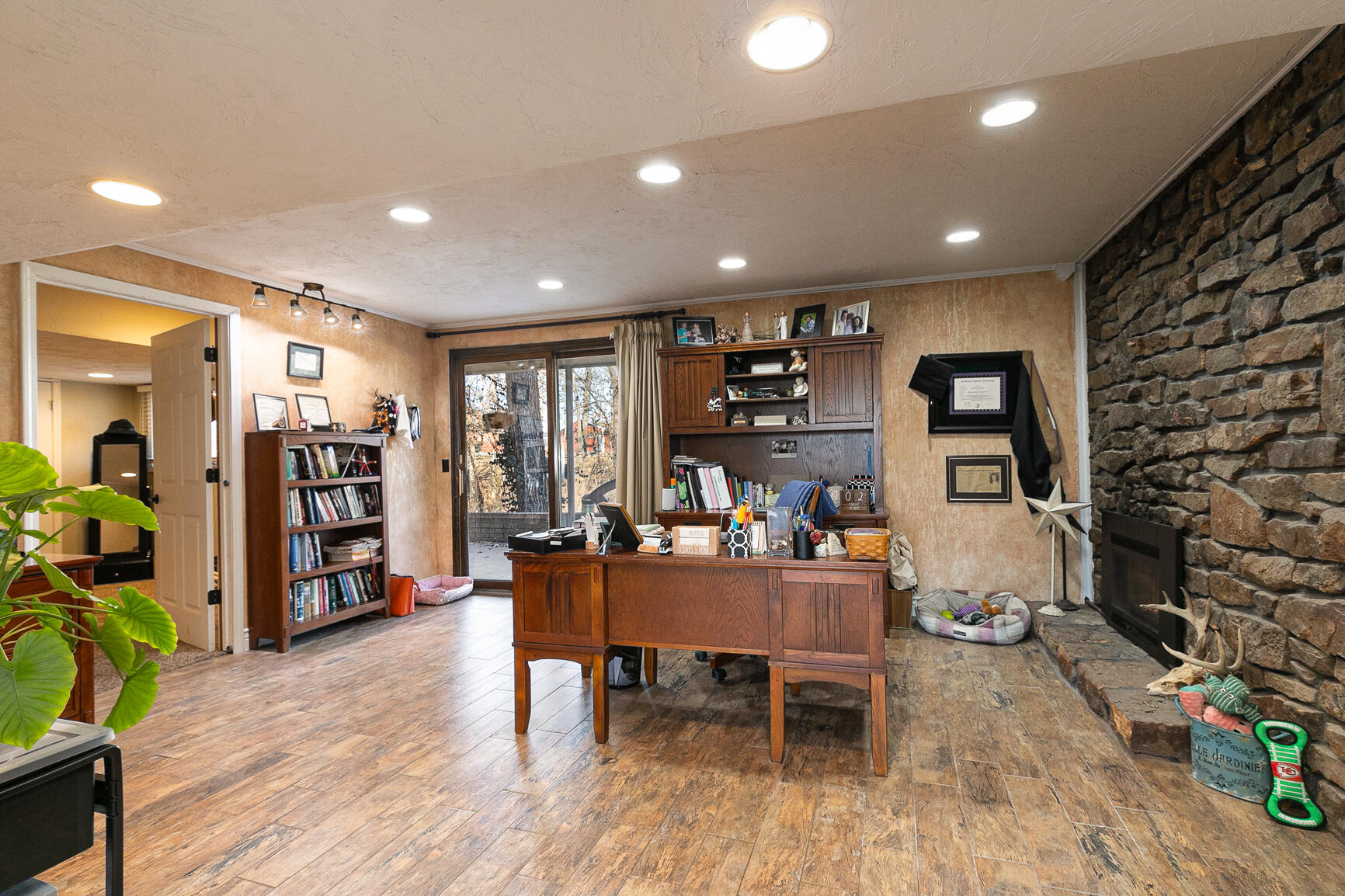 1385 East Laird Street Property Photo 34