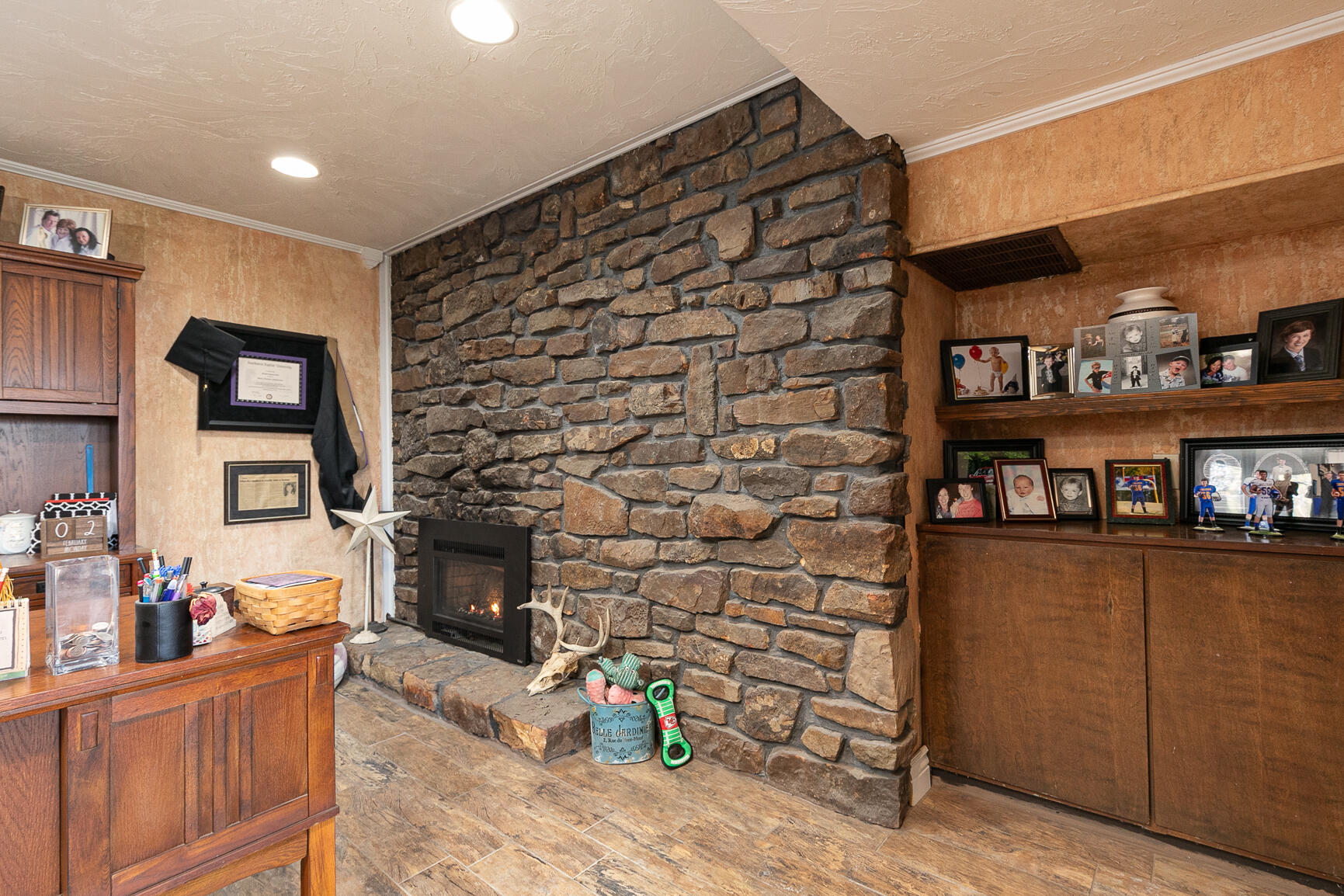 1385 East Laird Street Property Photo 36