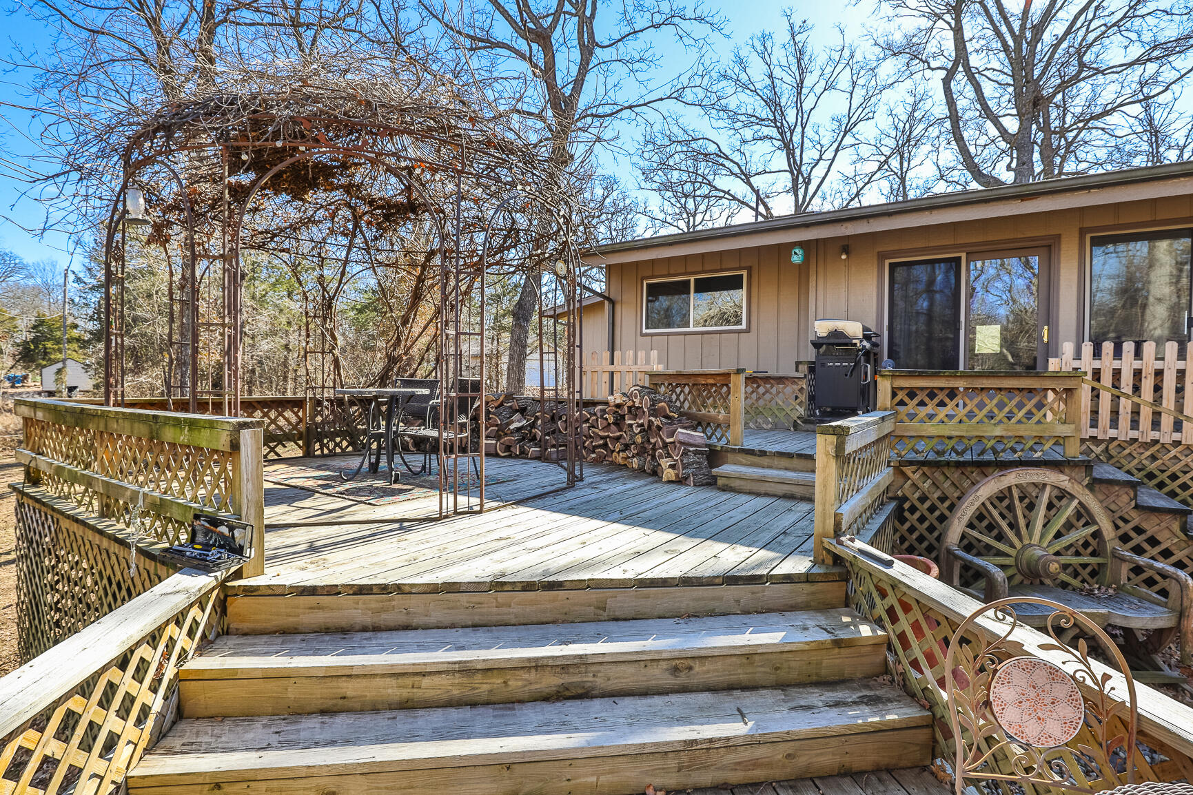 1385 East Laird Street Property Photo 44