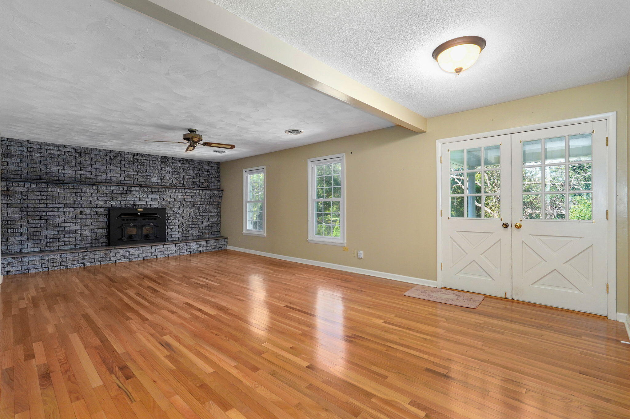 5930 Dd Road Property Photo 11
